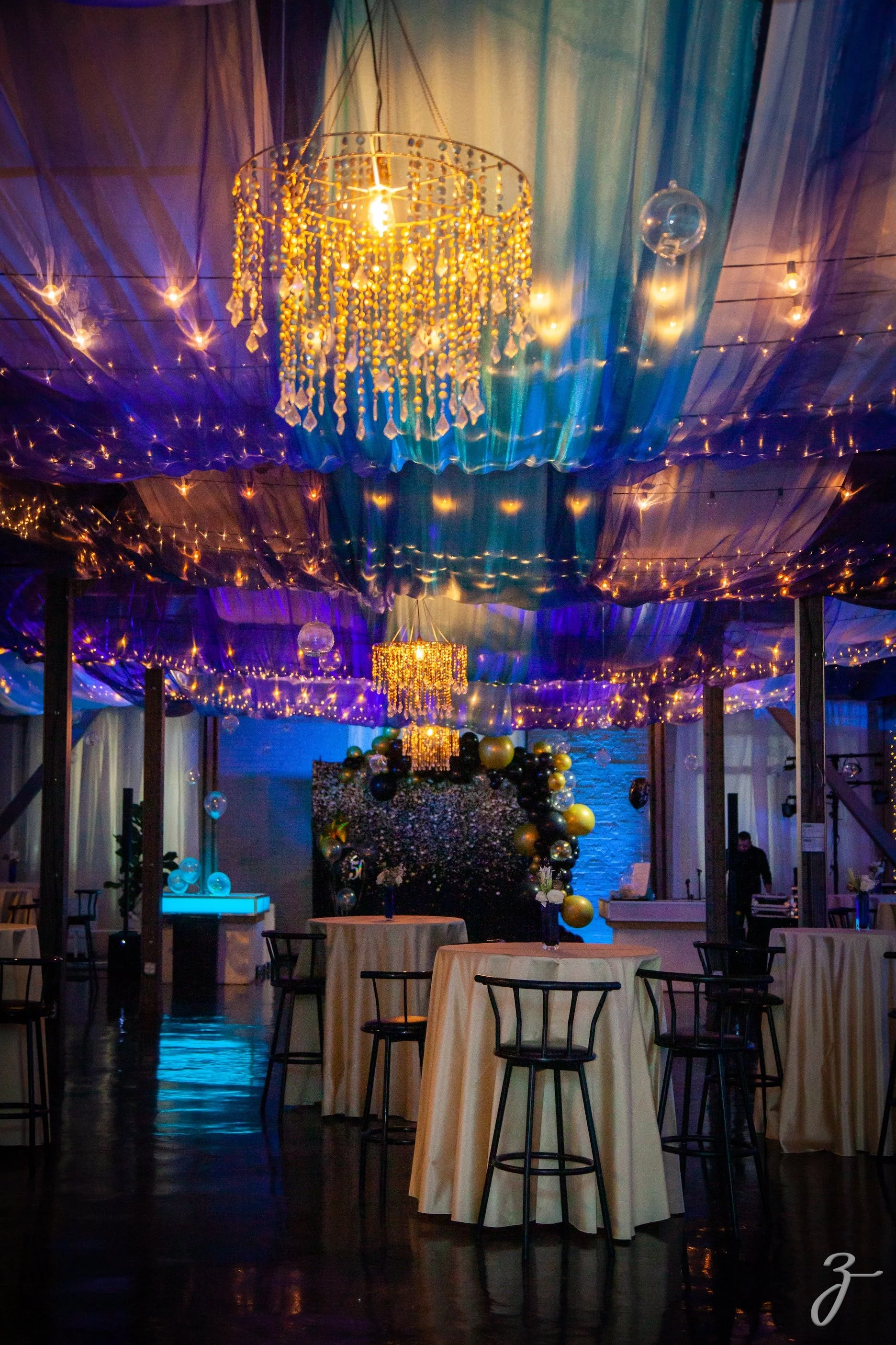 pierpont-place-event-space-chandelier-decor.jpeg