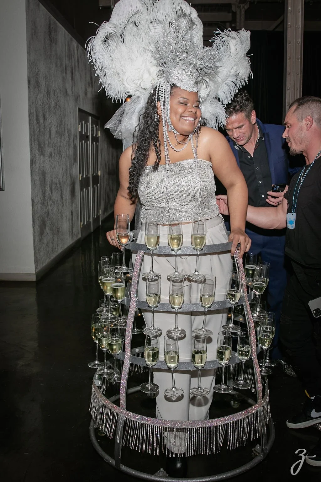nye-2023-champagne-dress-performer-pierpont-place.jpg