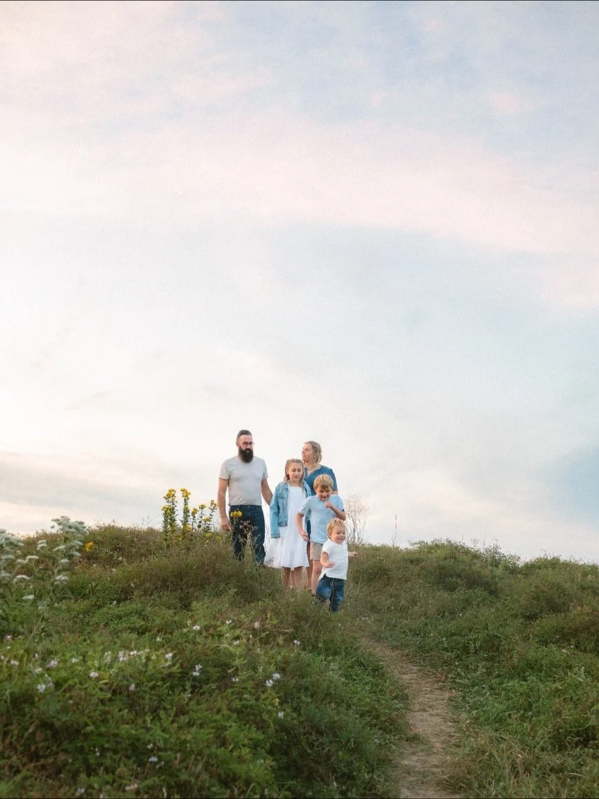 Where moody light meets eerie charm, and every creak tells a story.
.
.
.
#HauntedHousePhotography #SpookySeason #MoodyPhotography #HalloweenVibes #CinematicLight #FallPhotography #Octobervibes #HauntedHouseVibes #PhotographersLife #AtmosphericPhotog