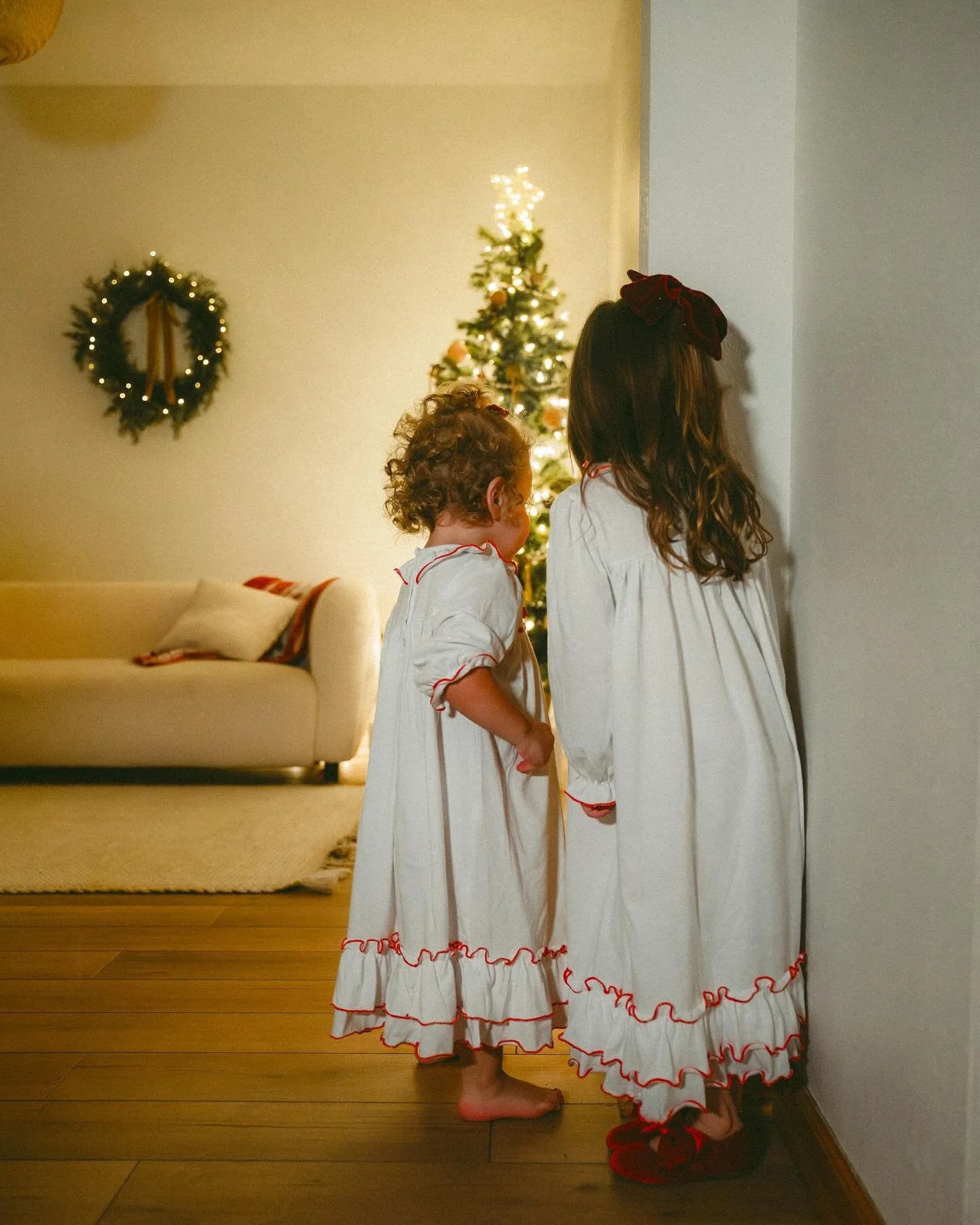 Merry Christmas to all, and to all a good night ✨ .
.
#MerryChristmas #ToAllAGoodNight #MotherhoodMagic #FamilyMoments #ChristmasNight #SlowDownSeason #LittleMomentsBigMemories #NostalgicChristmas #GratefulHeart #CozyChristmas