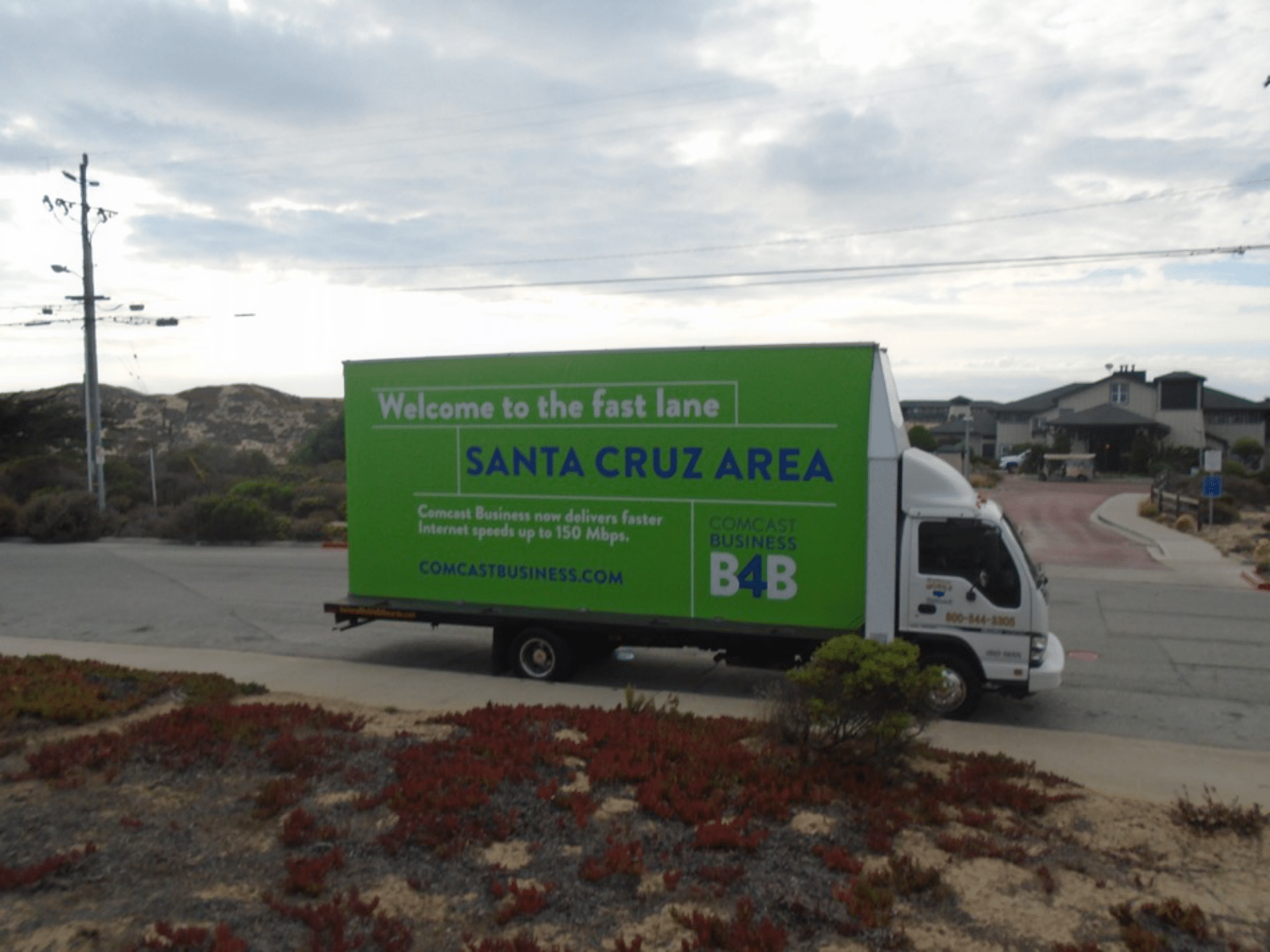 ComCast Business truck OOH-3.png