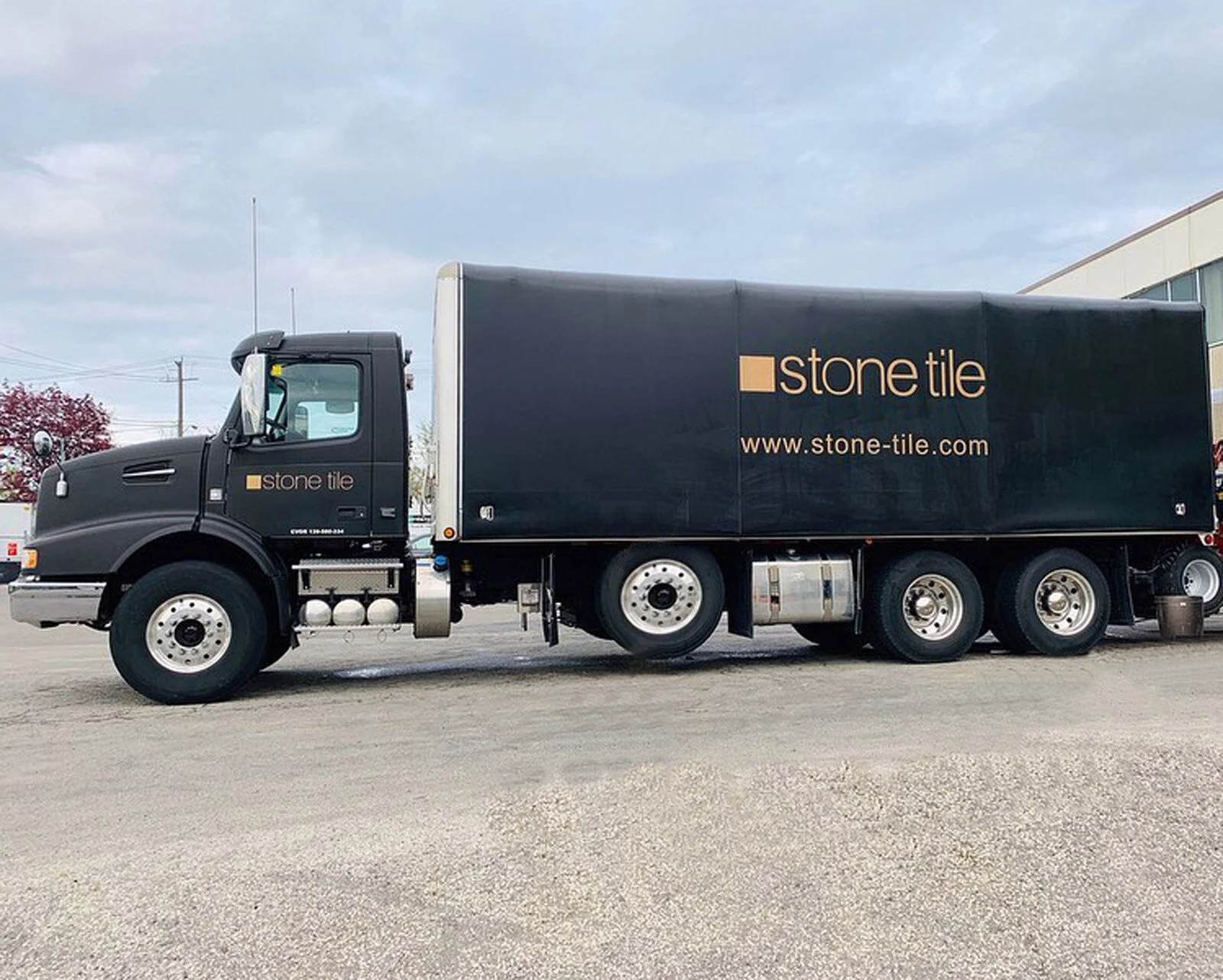 ST-truck_01.jpg