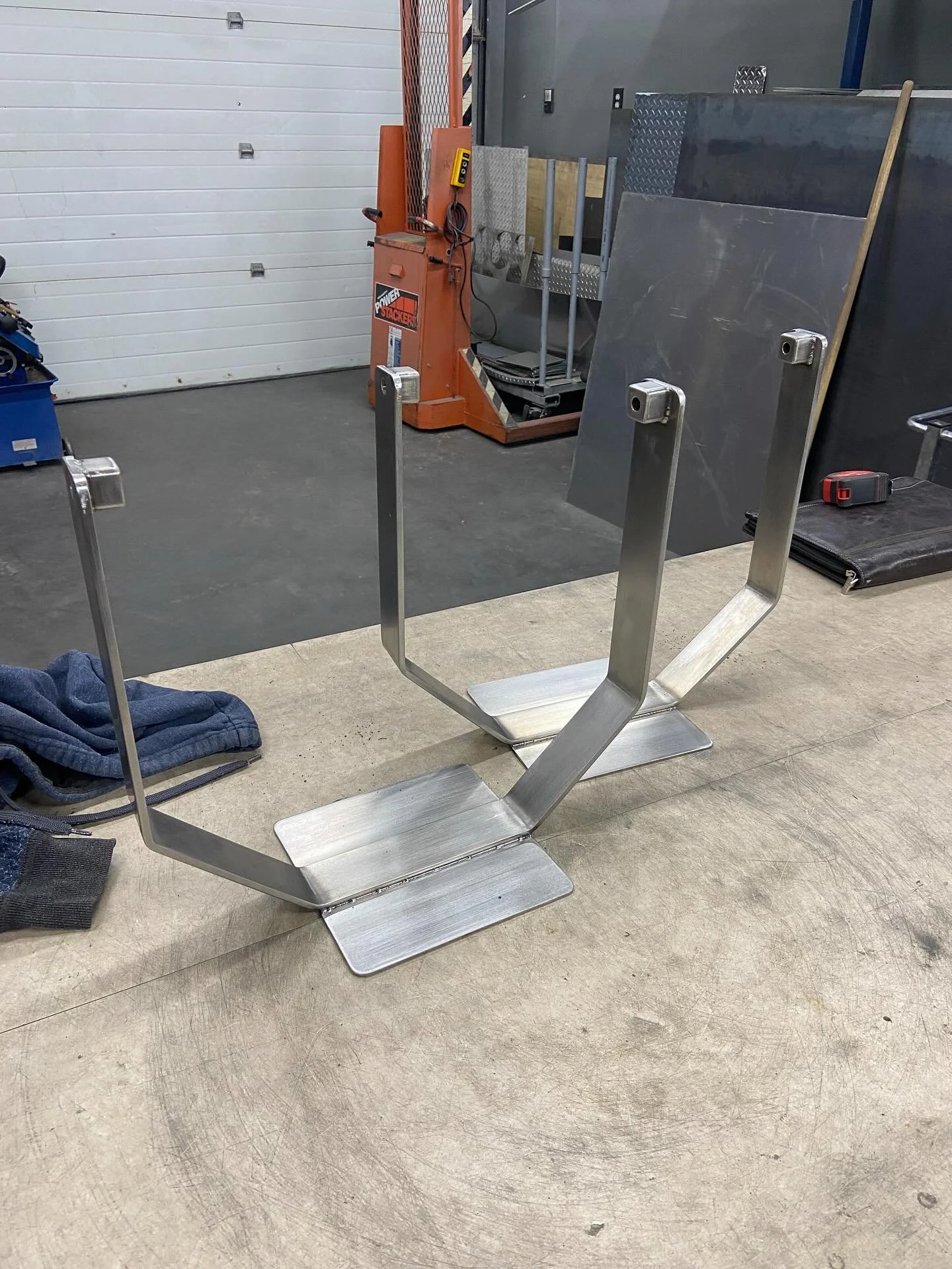 If you visit the Kananaskis Nordic Spa keep an eye out for these custom stainless brackets.

Hidden in the steam room, these brackets hold buckets of cold water🥶 

KNP needed something more durable than the existing cedar brackets.. Here&rsquo;s wha