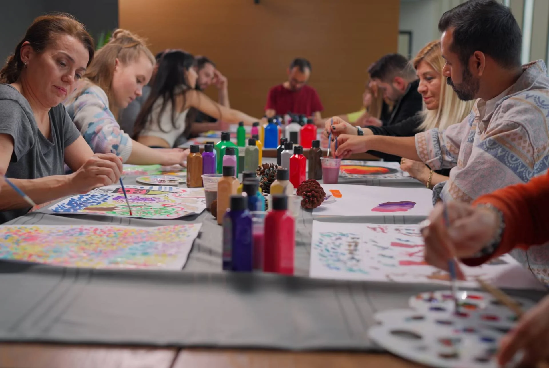 What's the difference between Registered Expressive Arts Consultant &amp; Educator (REACE) and Registered Expressive Arts Therapist (REAT)?