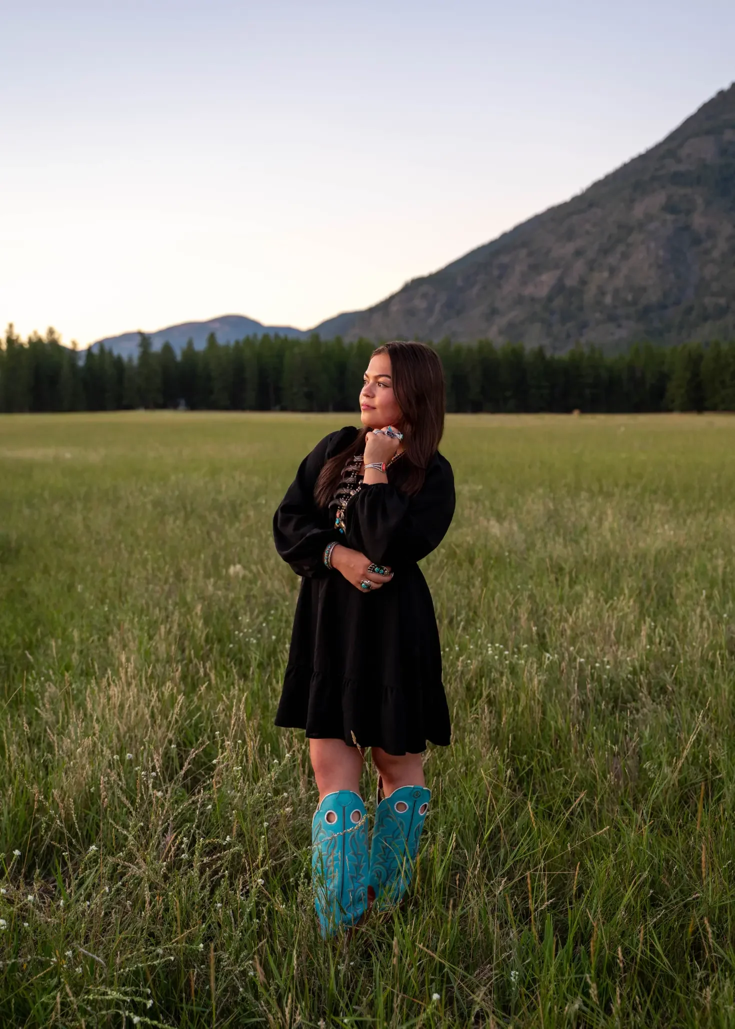 Kalispell-Senior-Photoshoot-Western-Mountains (17).webp