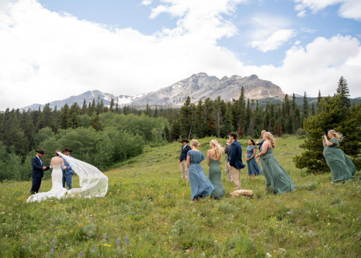 Grayson-Buckner-Media-East-Glacier-National-Park-Elopement-Cutbank-Field-Sun-Point (3).webp