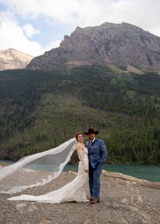 Grayson-Buckner-Media-East-Glacier-National-Park-Elopement-Cutbank-Field-Sun-Point (17).webp