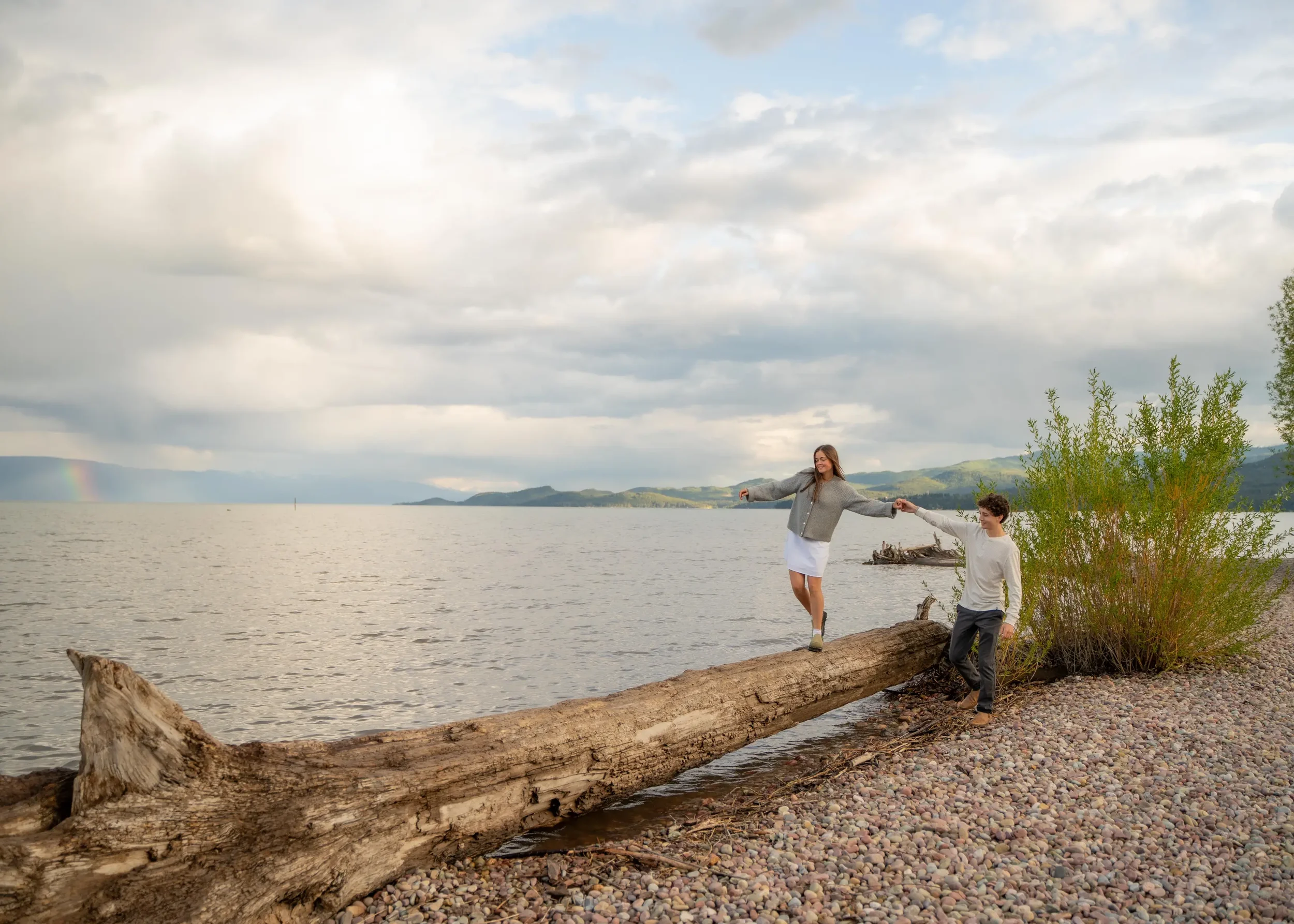 Flathead-Lake-Engagment-Somers-Beach-Montana-Grayson-Buckner-Media (19).webp