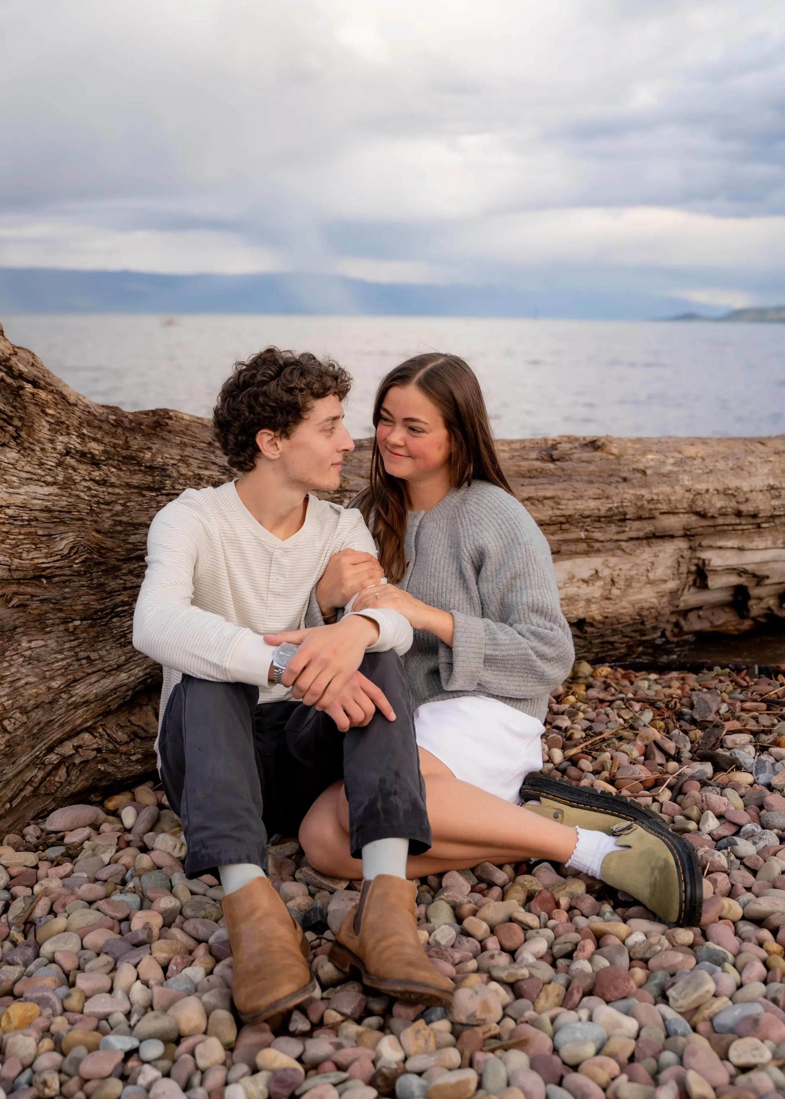 Flathead-Lake-Engagment-Somers-Beach-Montana-Grayson-Buckner-Media (21).webp