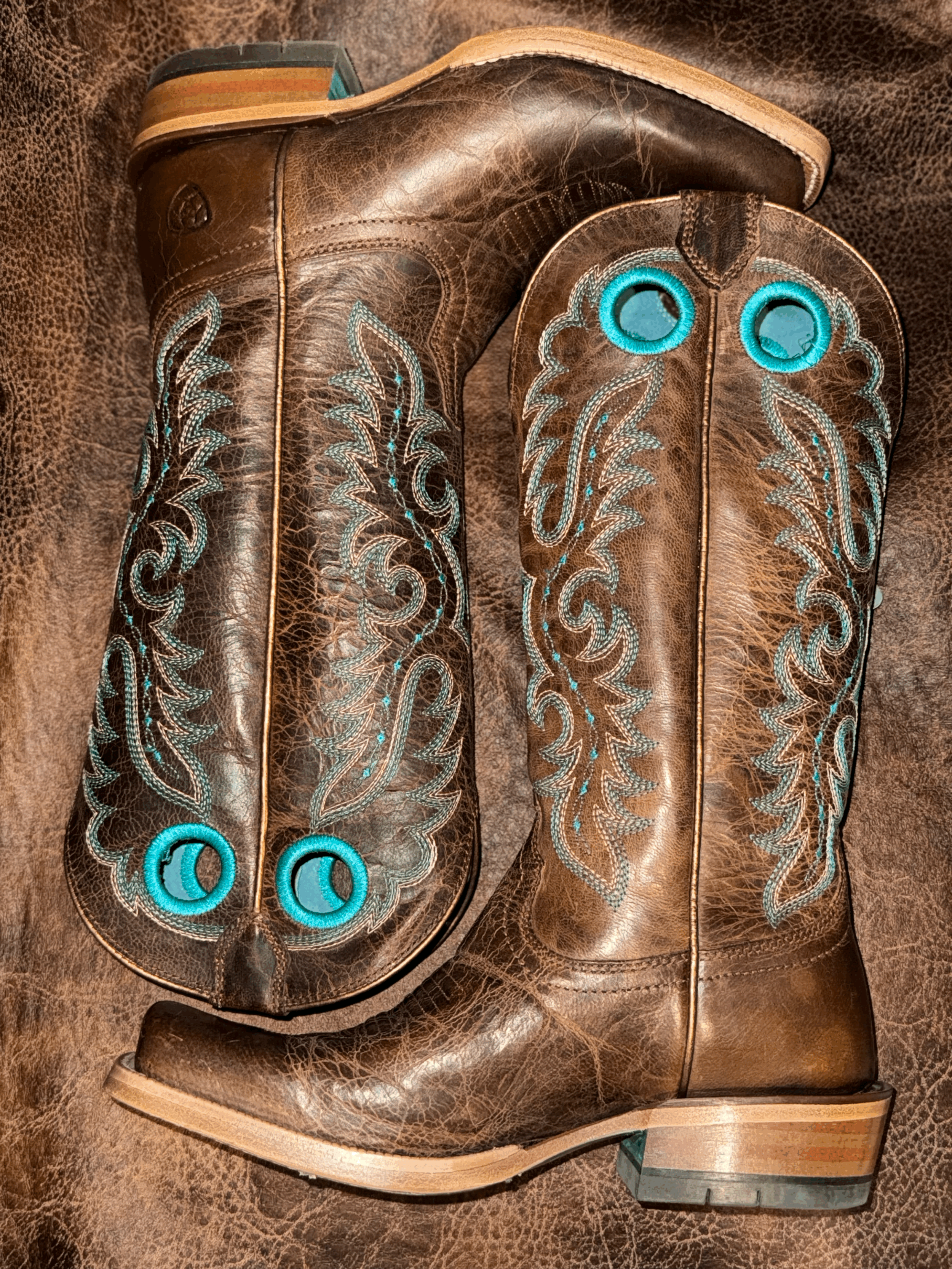 Ariat Women's Turquoise and Brown Western Boots Size 6