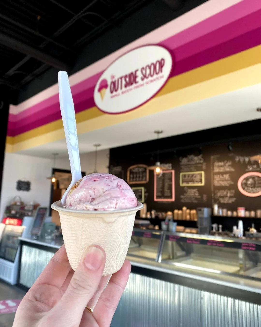 Scoop season is officially here 🍦
Whether you're a Des Moines local or just road-tripping through, we&rsquo;ve rounded up the best ice cream spots in the area&mdash;from retro soda counters to flavor-packed artisan scoops.
This blog is basically you
