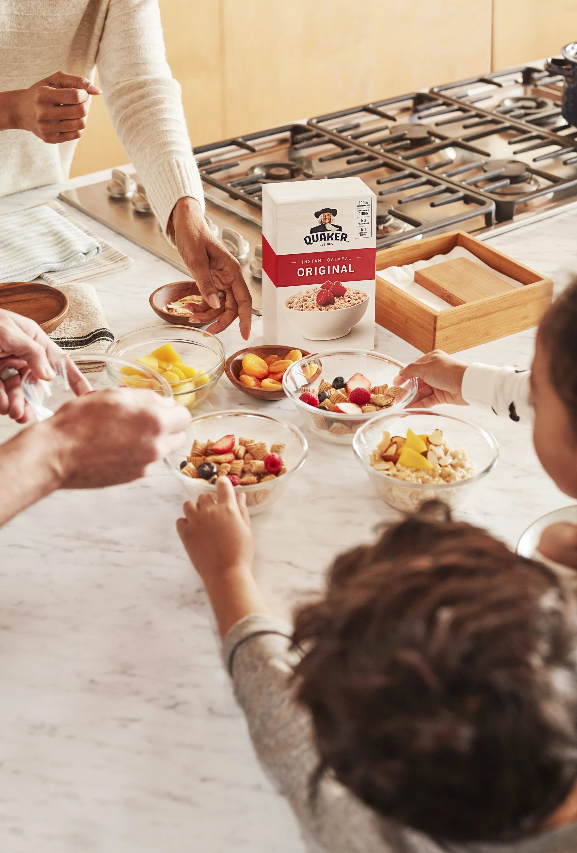 03_DAY2_EATINGBREAKFAST_QUAKER_1452_crop.jpg