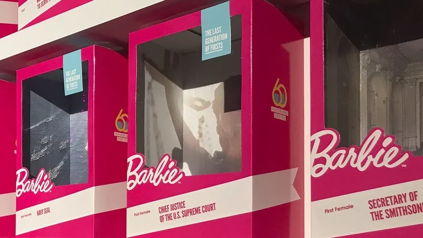 barbie_boxes_close.webp