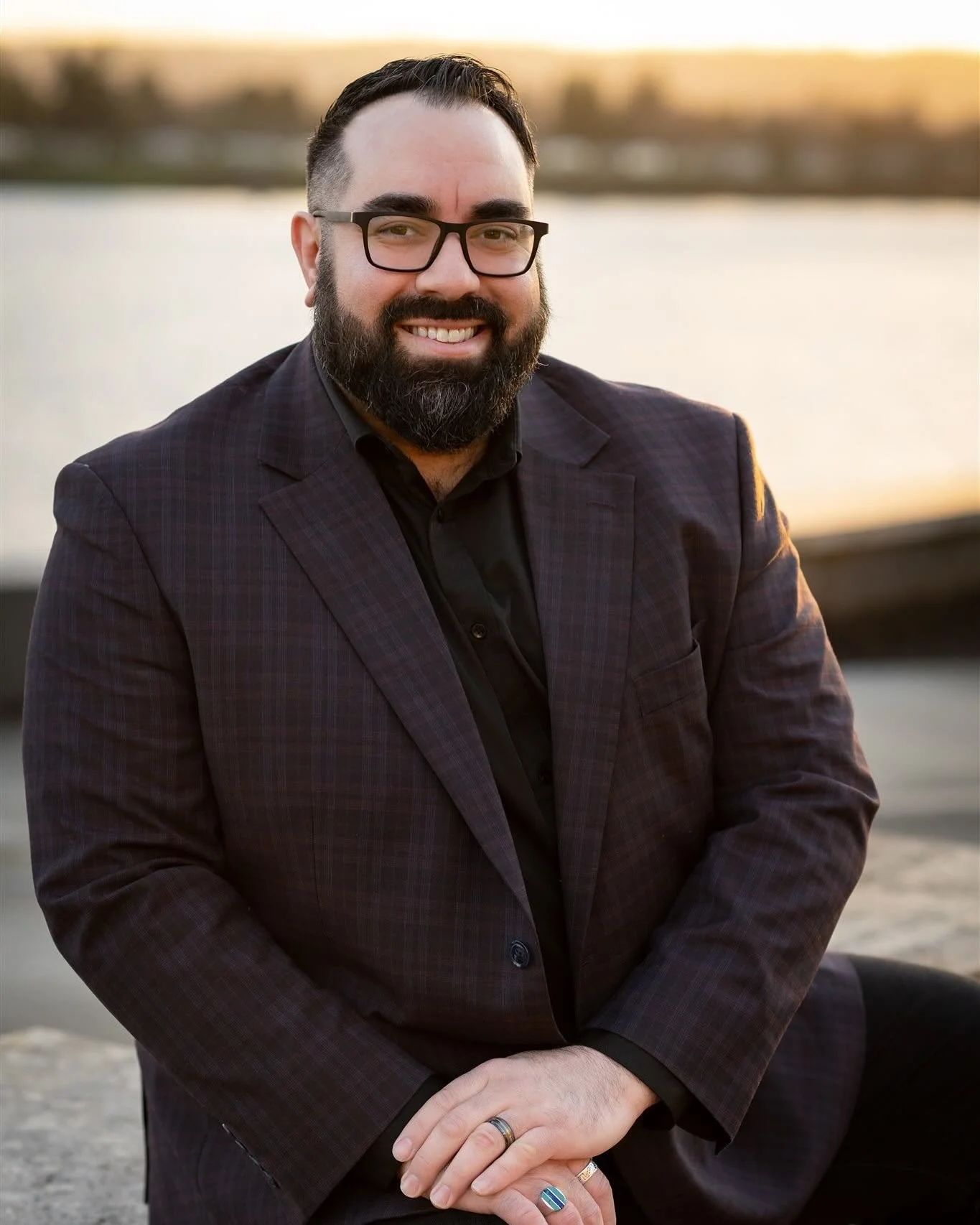 Meet Michael Jonas, JD, MBA and owner of @narwhallawandbizstrategy ✨ 
This isn&rsquo;t the first time I&rsquo;ve had Michael in my camera roll. His smile has been among the many during the last few years of @orprideinbiz networking events I&rsquo;ve 