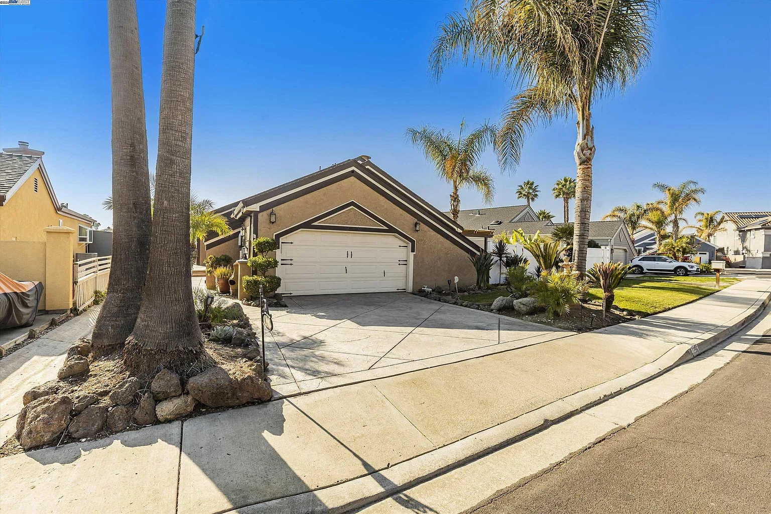 Cove Court, Discovery Bay.