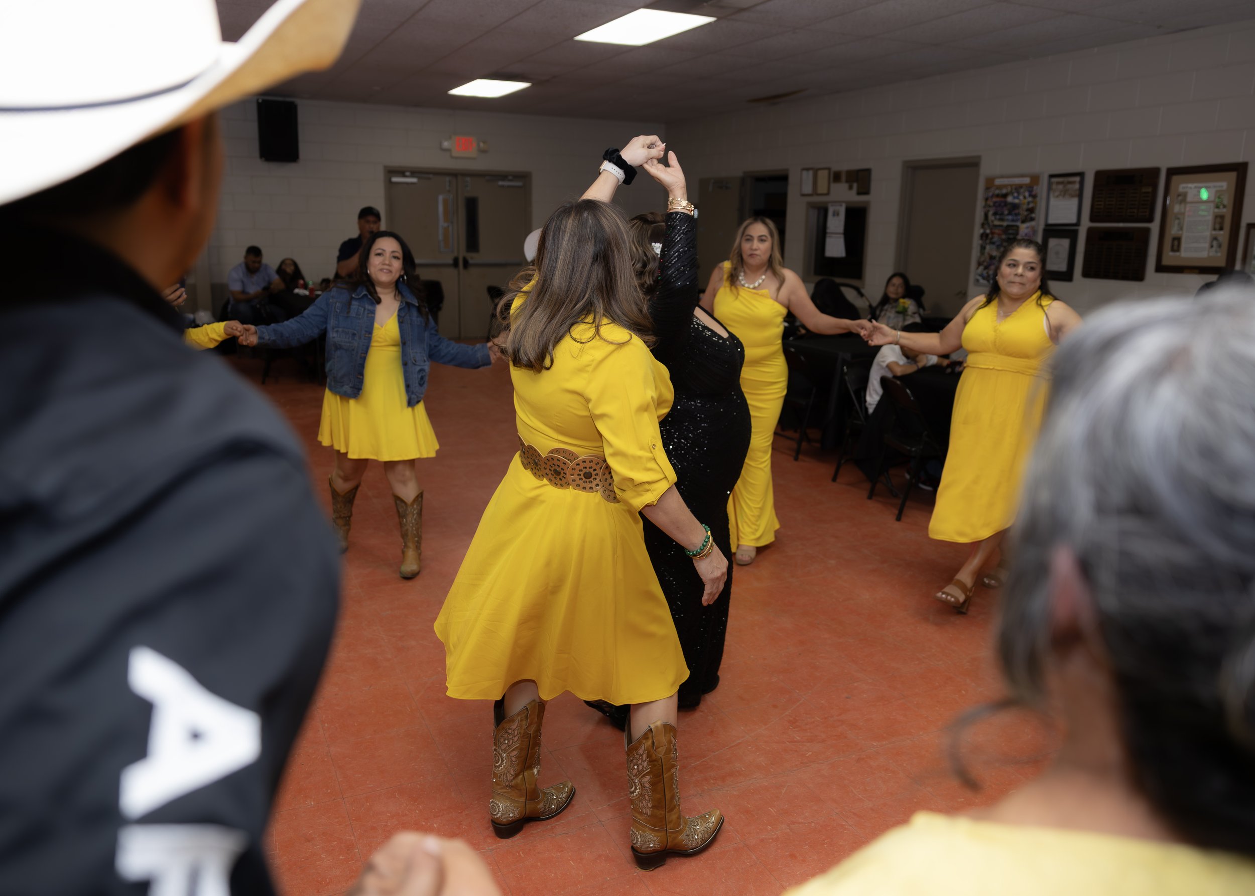 dance from the girls (28).jpg