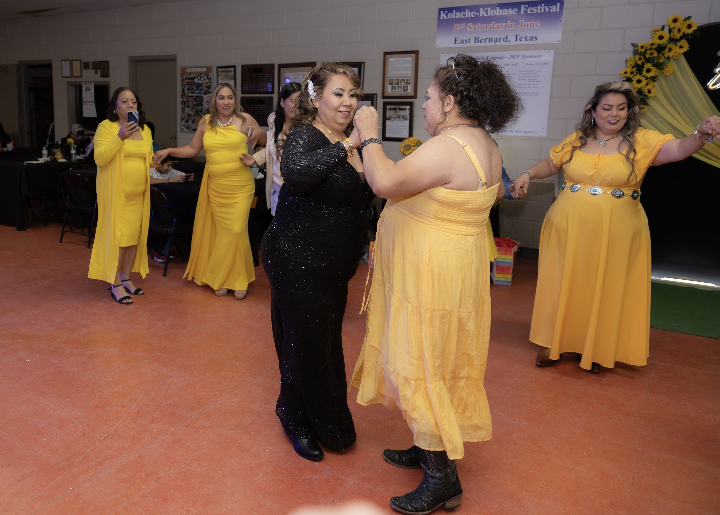 dance from the girls (14).jpg