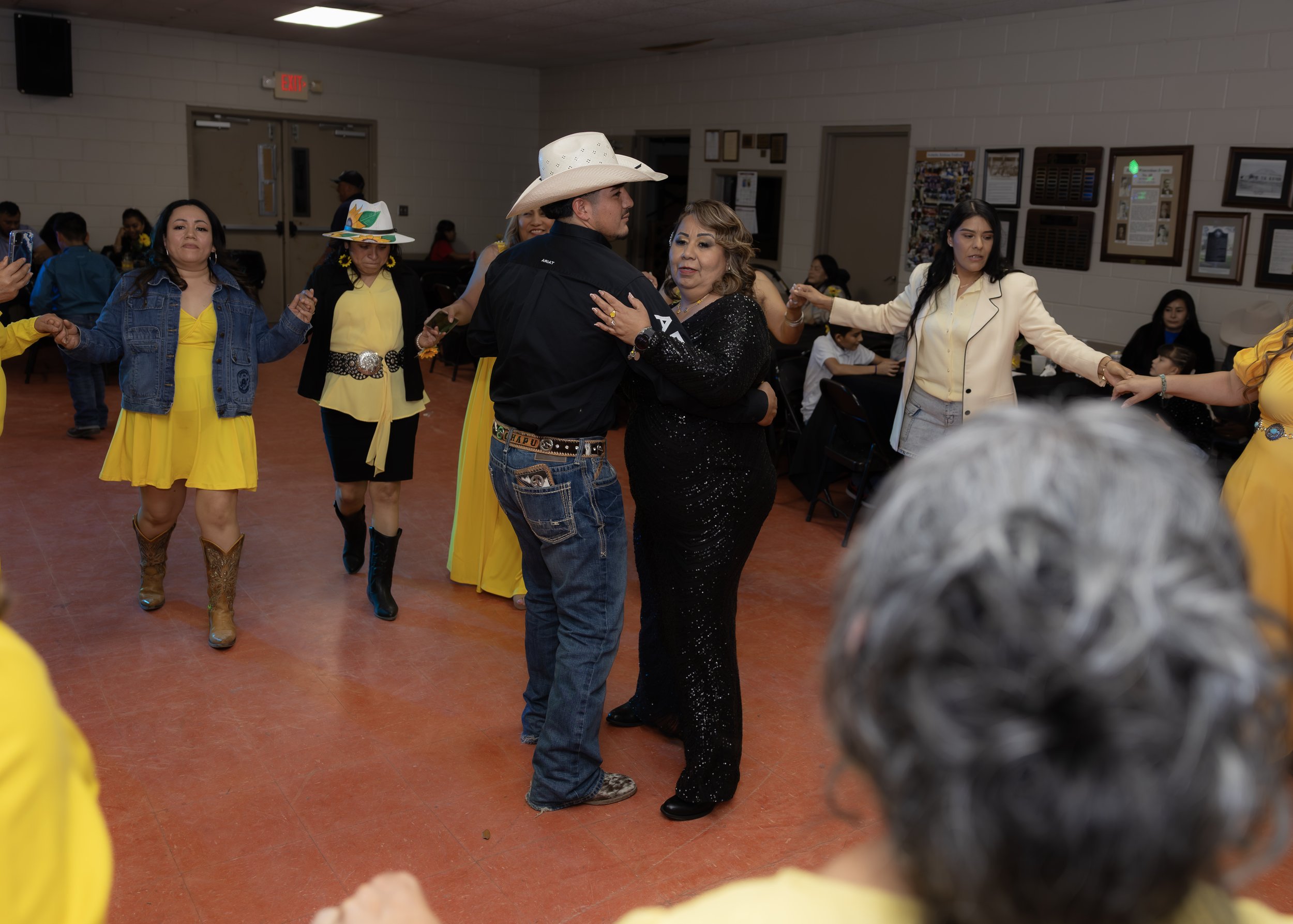 dance from the girls (30).jpg