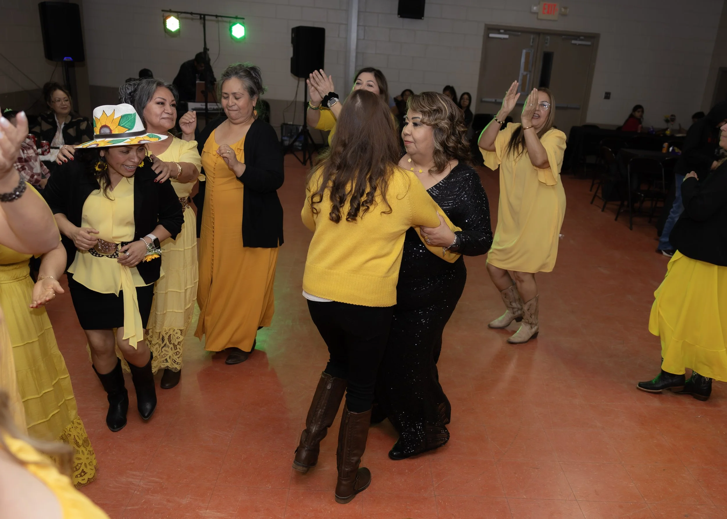 dance from the girls (44).jpg