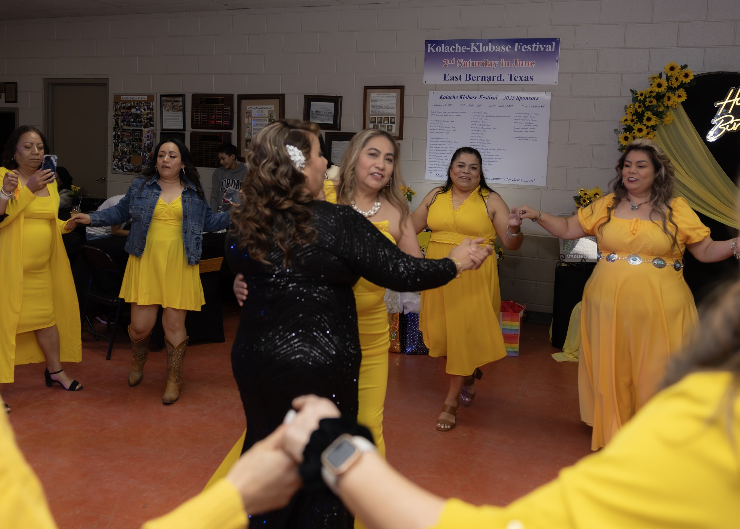 dance from the girls (20).jpg