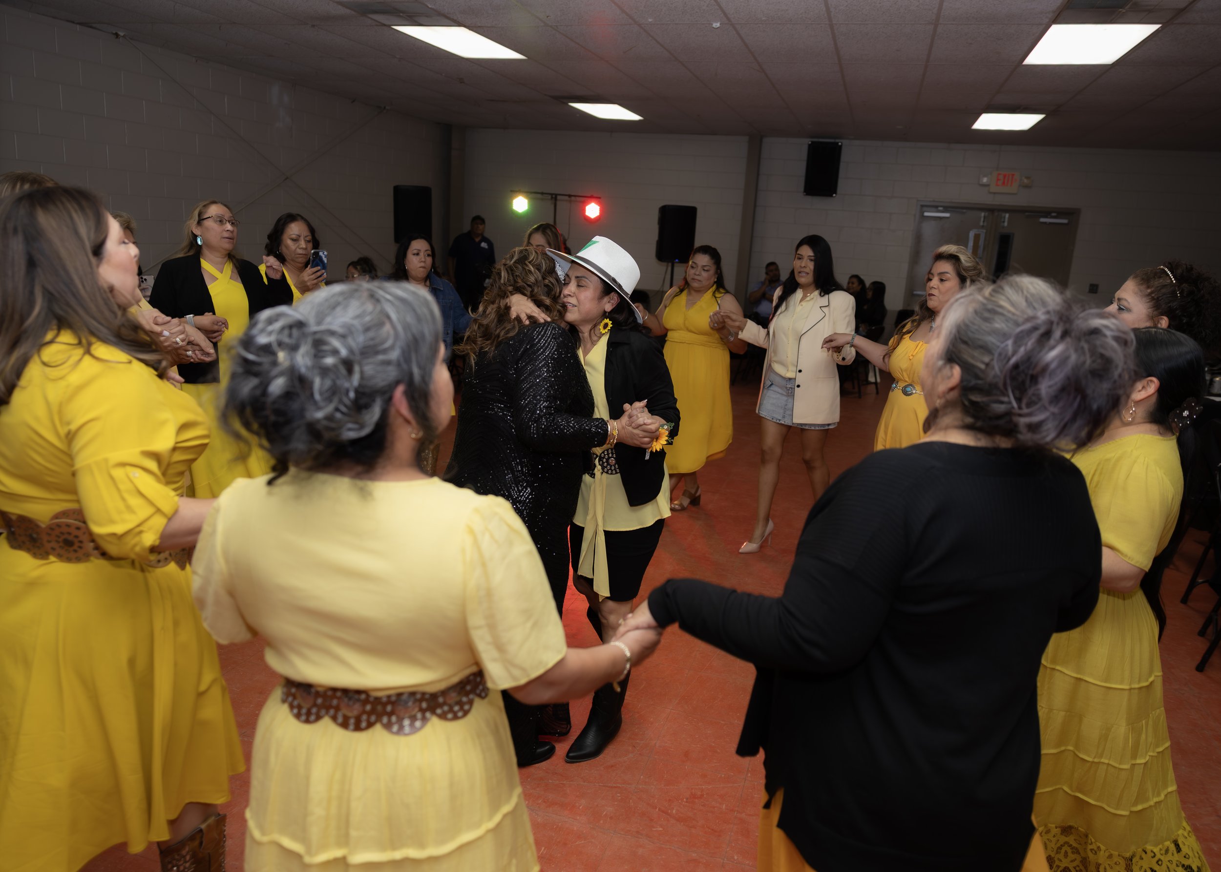 dance from the girls (36).jpg