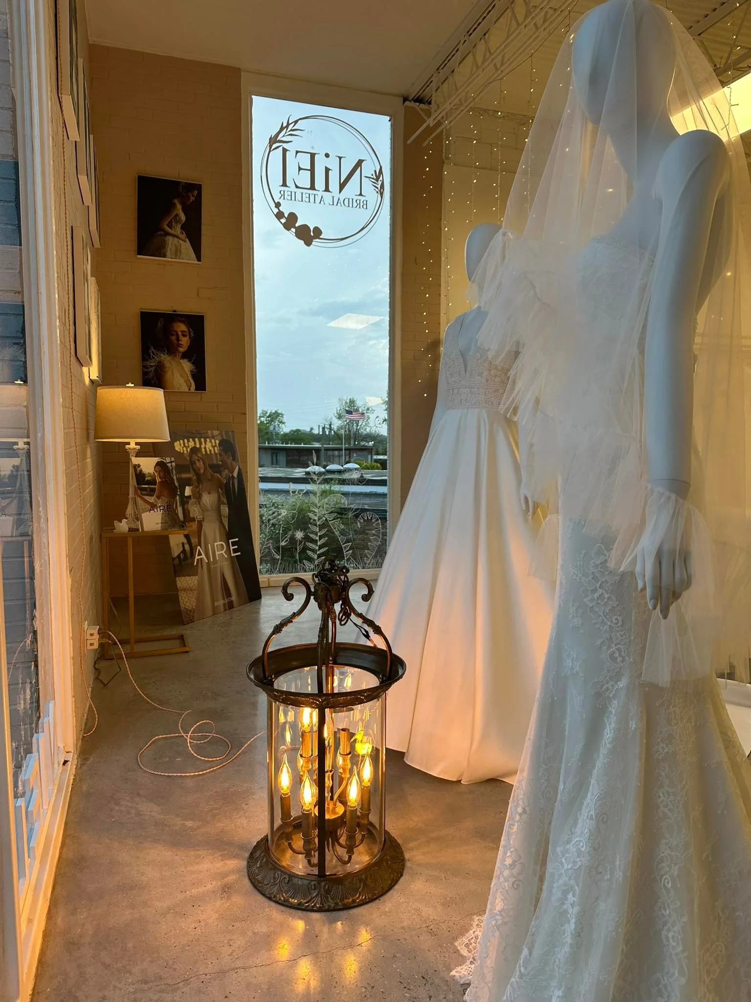 Hey friends!
We&rsquo;re so excited to share our new window display at NiEl Bridal Atelier &ndash; and we can&rsquo;t stop swooning!
Elegant, romantic, and full of dreamy details&hellip; just like our gowns.

Come by to see it in person &ndash; we pr