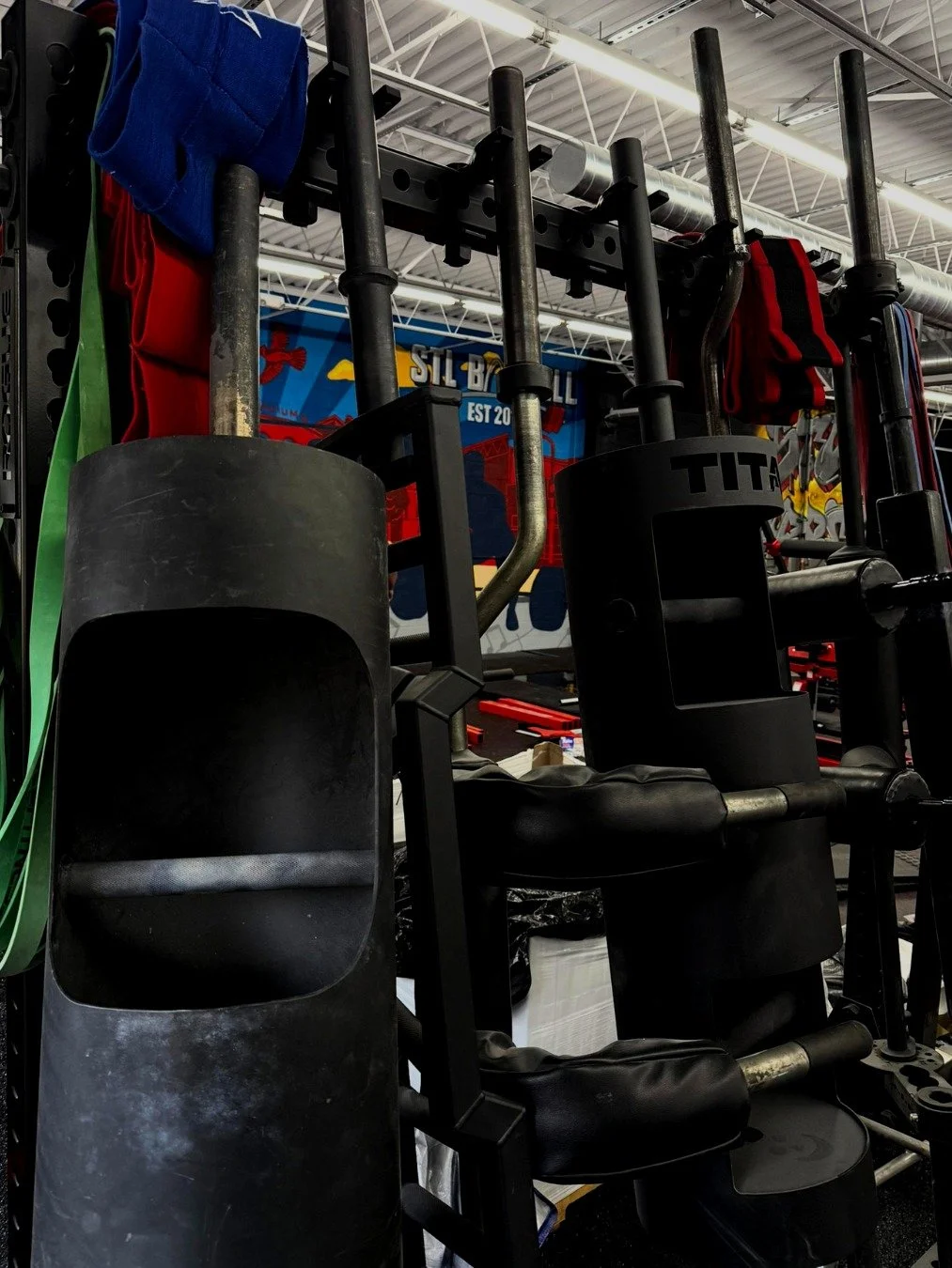 Train when you want. Train how you want.

STL Barbell offers 24/7/365 access and a strength-focused facility built for serious training.

Ready to get started? Explore our membership options at STLBarbell.com
