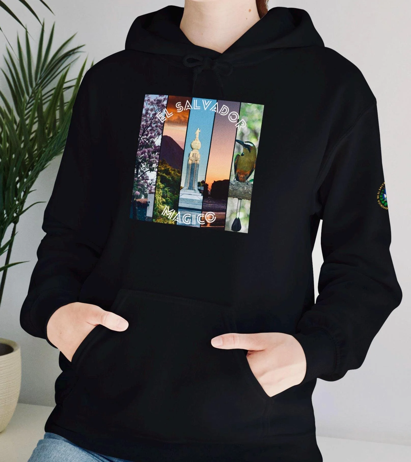 El Salvador Mágico Hoodie | Unisex Black Hoodie | Salvadoran Heritage Sweatshirt | Travel Gift
