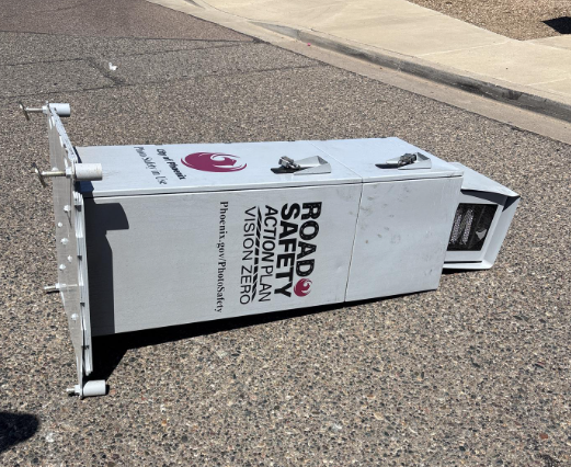 Vigilante vandal offers glimmer of bipartisan hope over surveillance