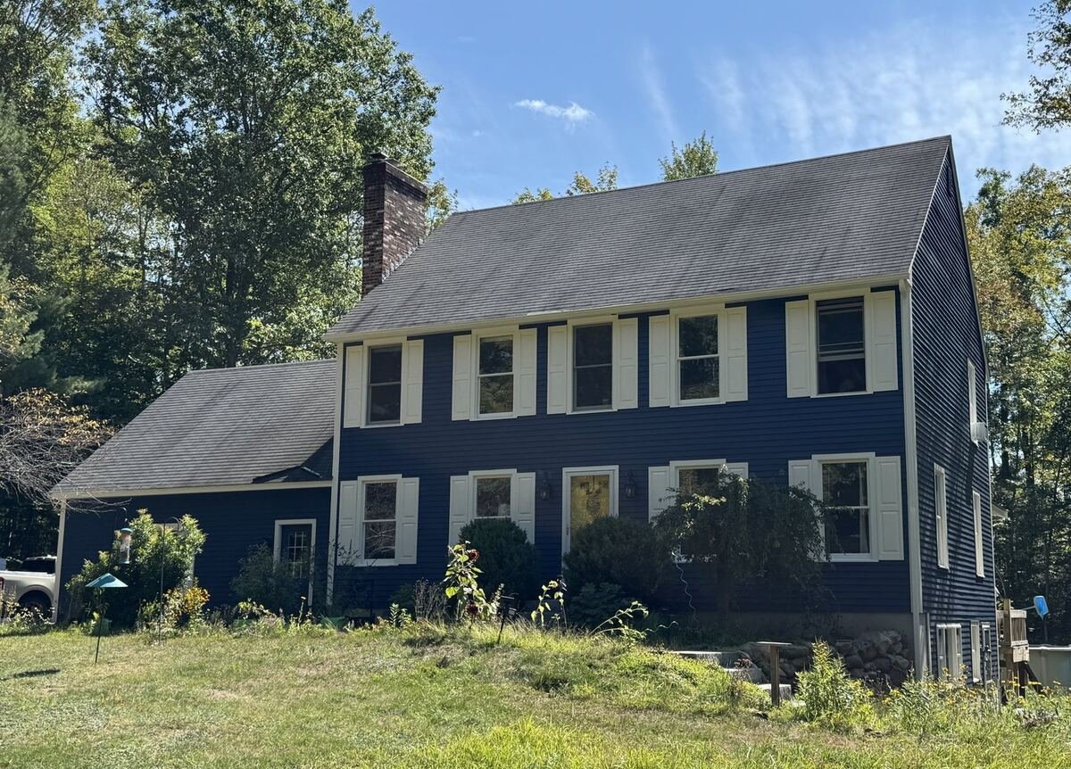 Exterior painting by Mister G - The Painter. Goffstown NH