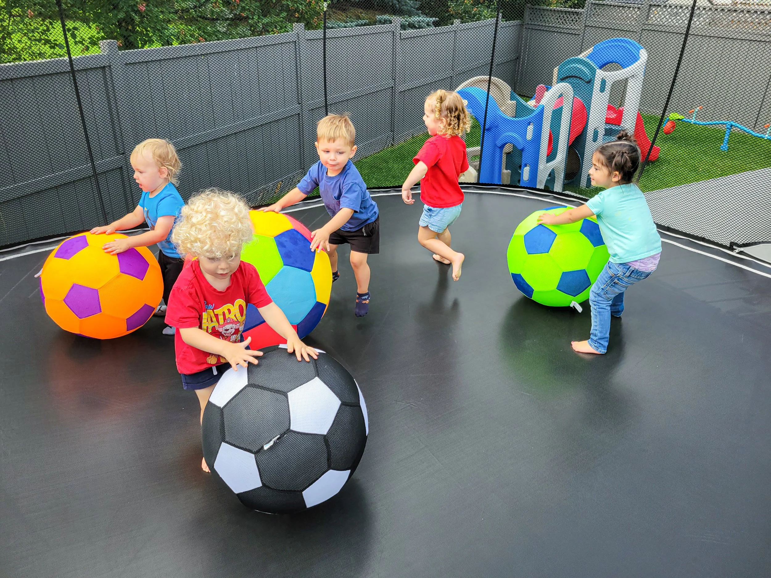 Bouncing, rolling and lots of giggles 😄⚽