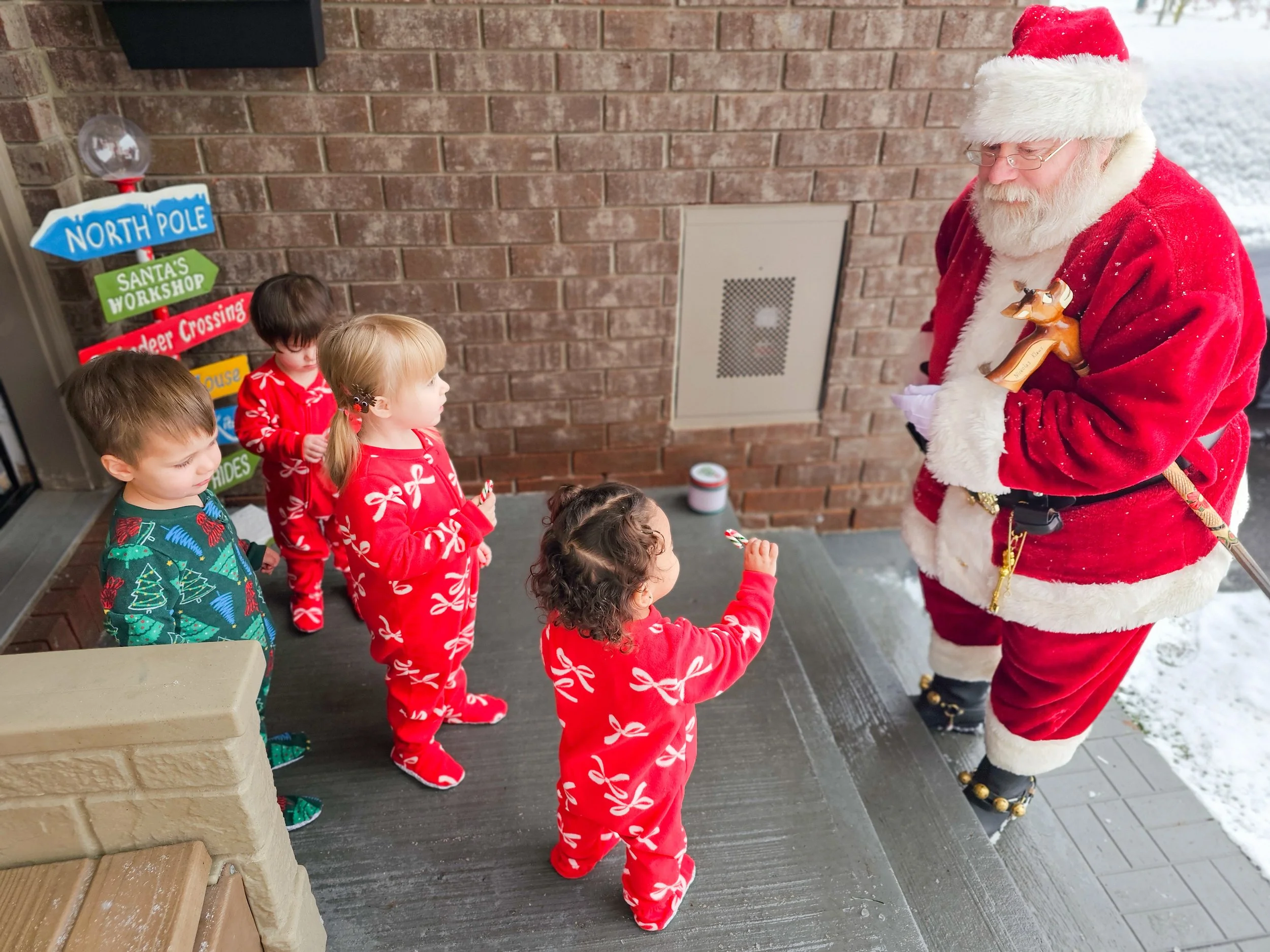 The big guy in red paid us a visit 🎅❤️🤗