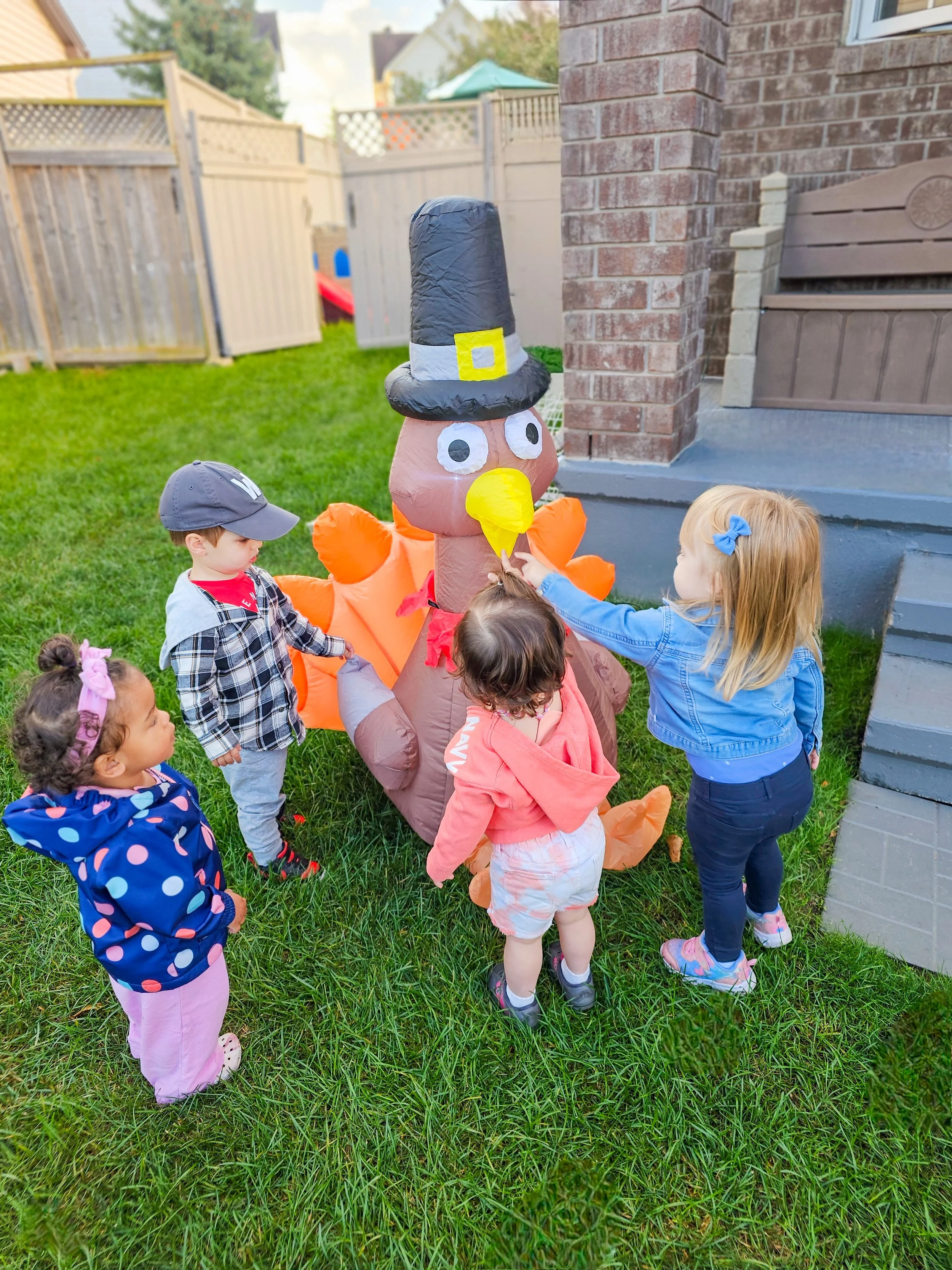 We wasted no time making friends with Mr. Turkey 🦃🍂🧡😊