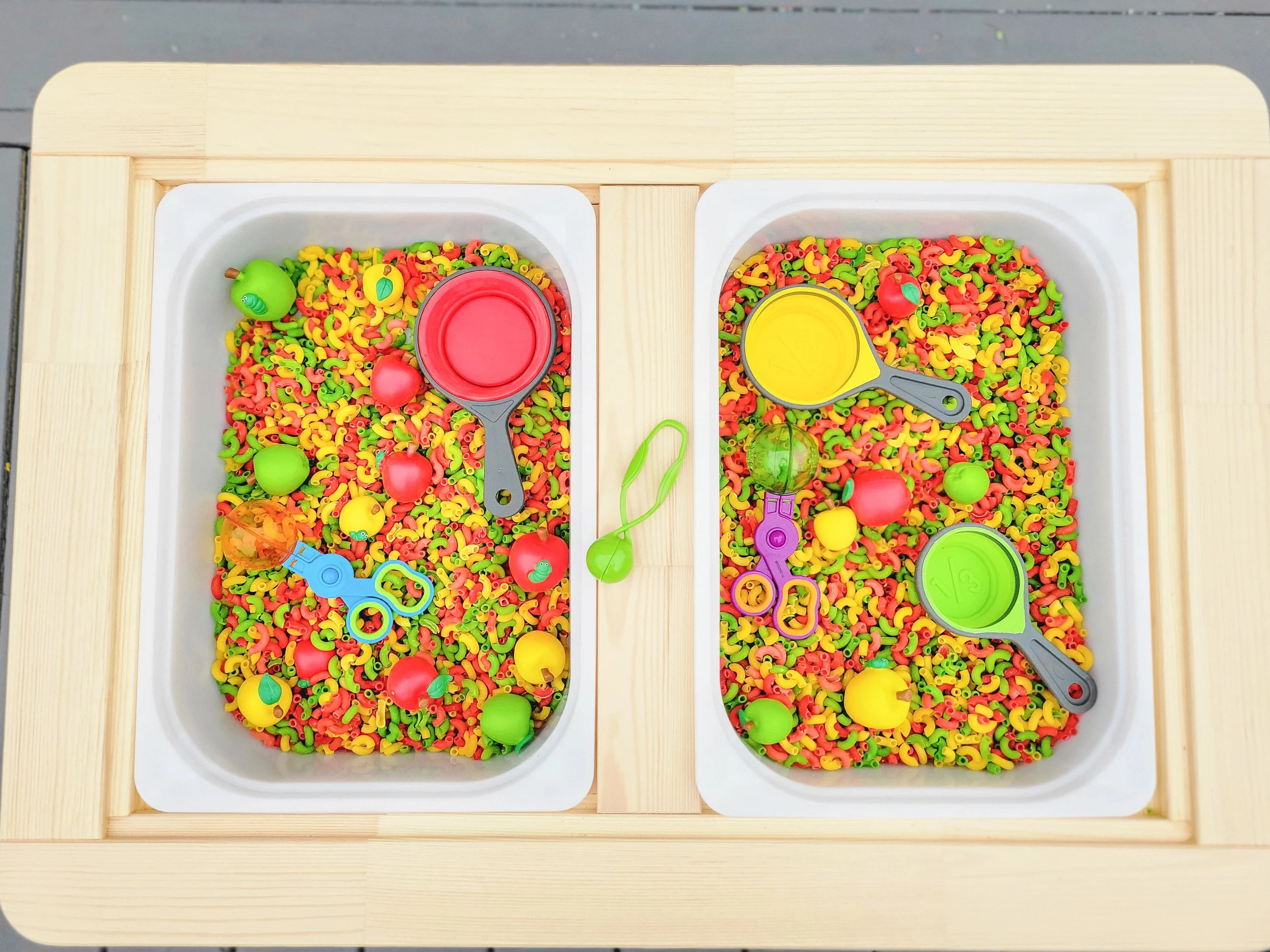 Apple picking sensory play! 🍏🍎