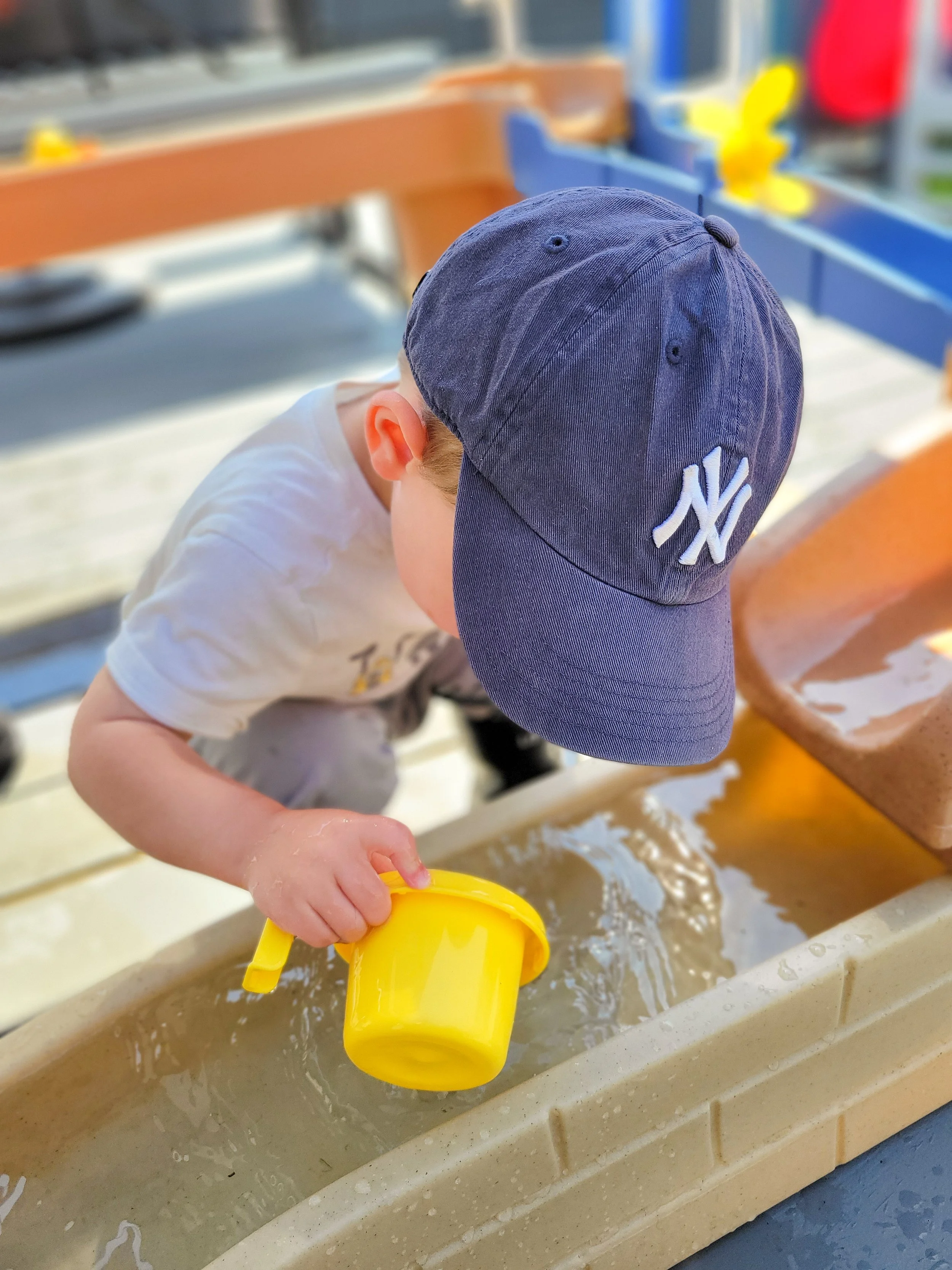 Sunny summer days are made for water play! 💦☀️