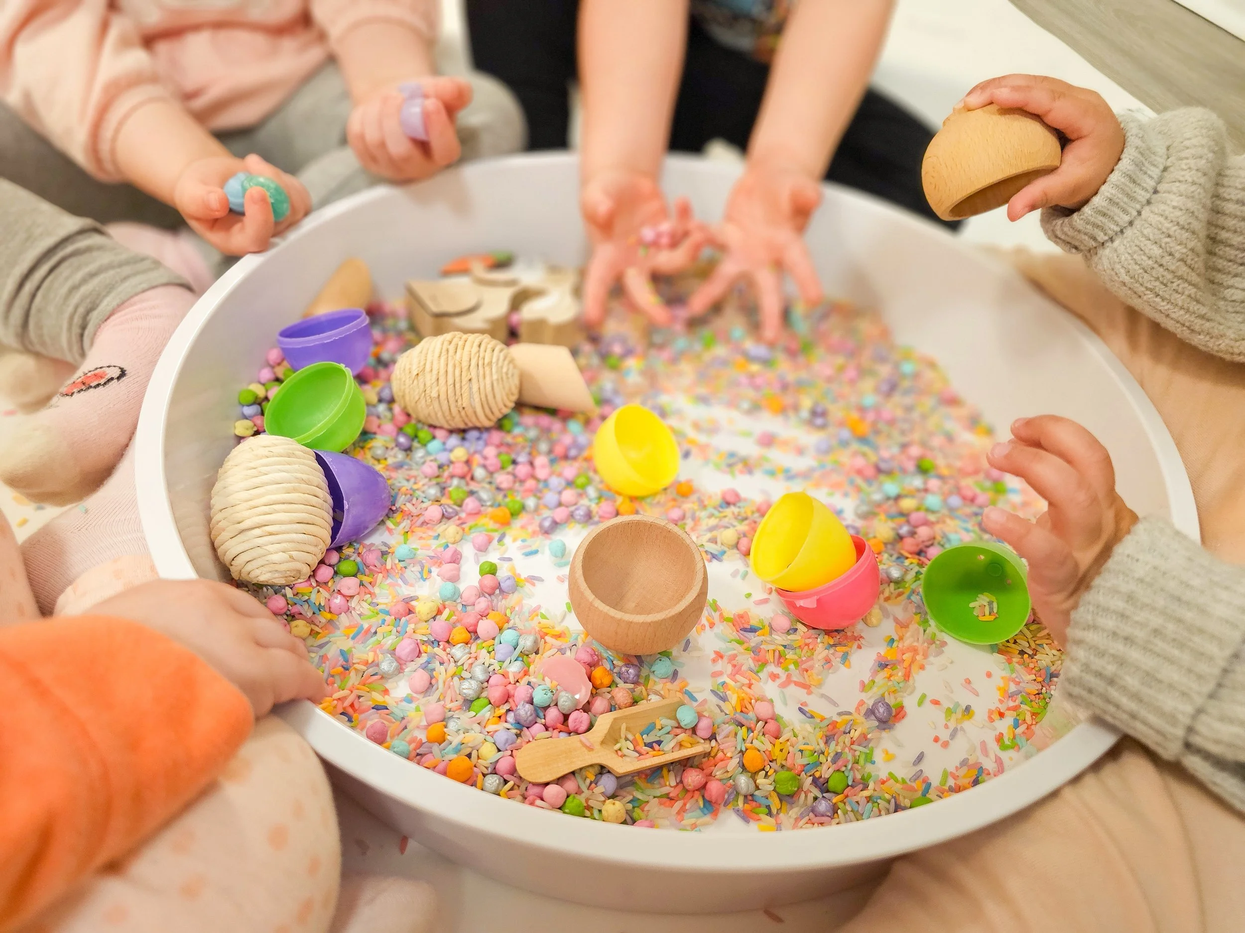 Easter sensory exploration! 🐇🥚