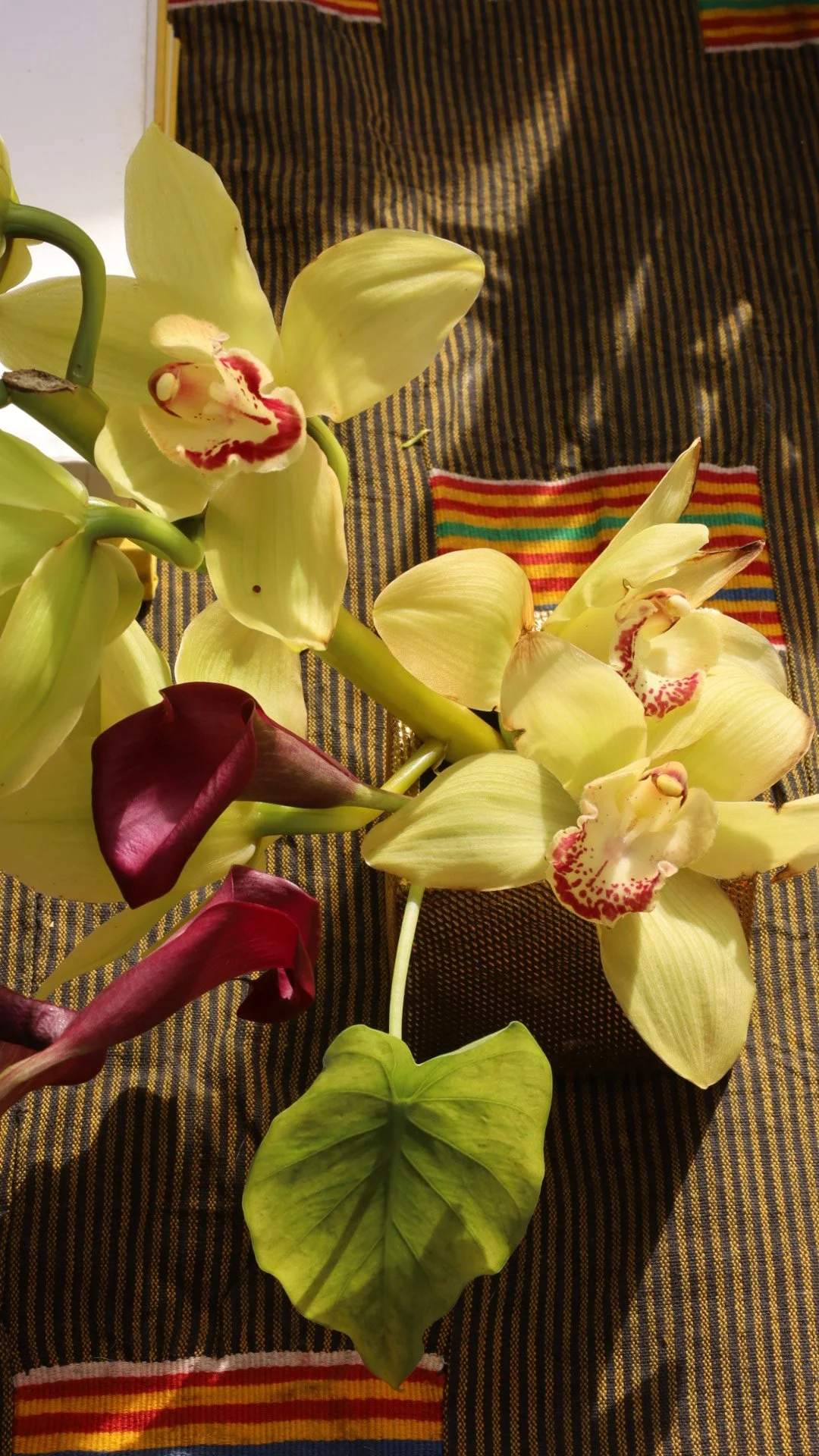 tiny-tableset- orchids.JPG