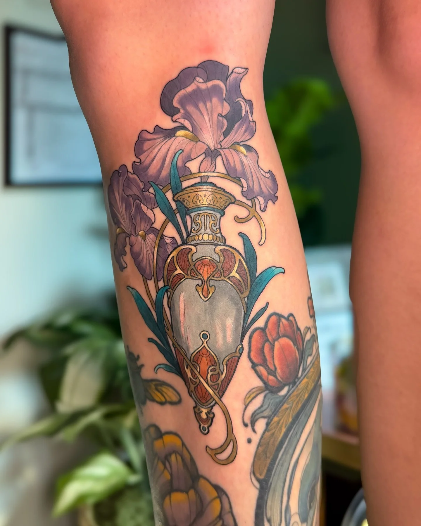 Last one for now for @paula.madridart &hearts;️

Books are currently closed. Stay tuned on my stories for updates. 

#sandyspringstattoo #escarlatatattoo #flashtattoo #tattooflash #georgiatattoo#atlantattoo#tattooatlanta #georgiatattoottooartist #atl