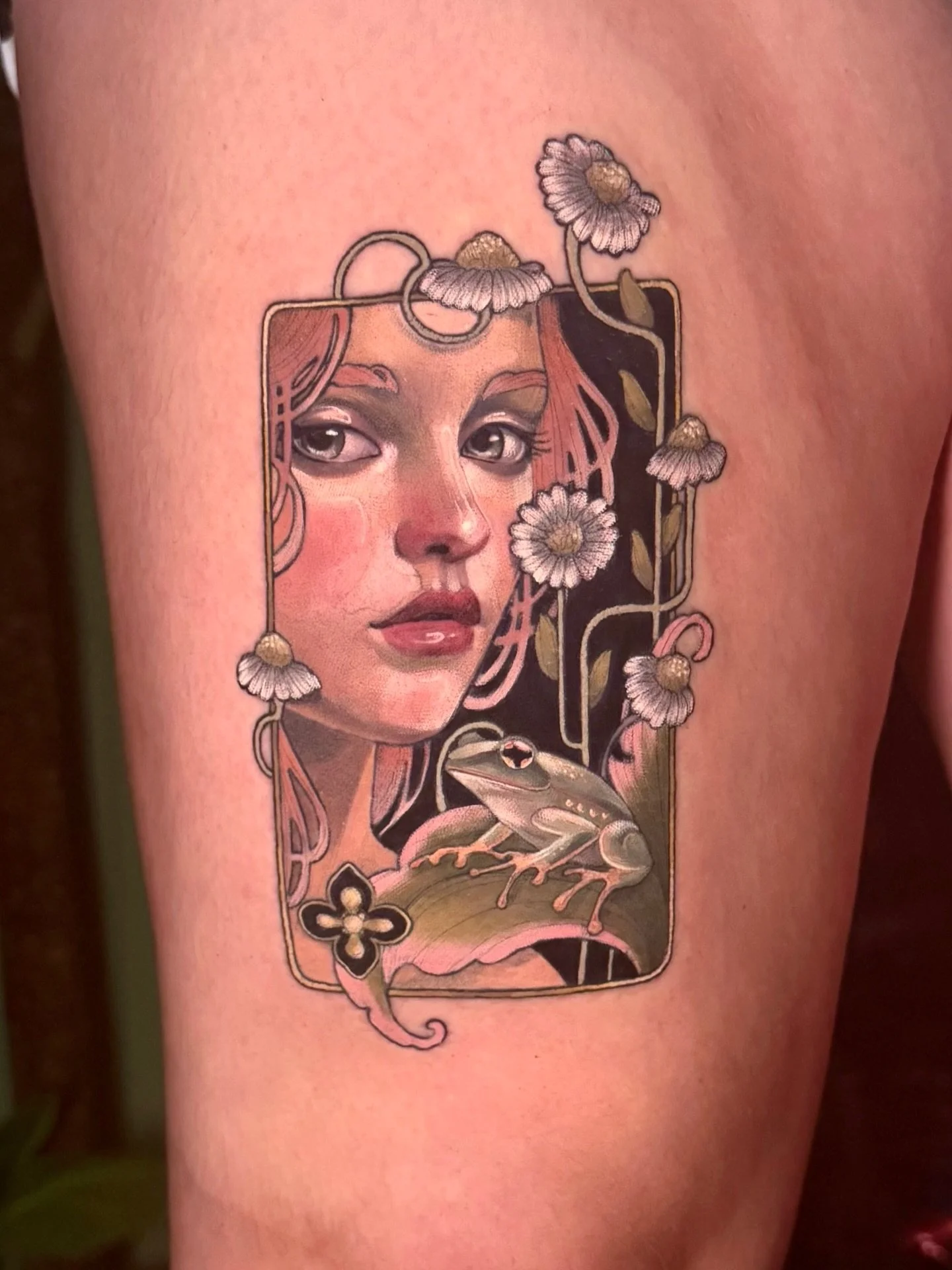 For Teresa&hearts;️

&hearts;️Books are currently closed. Booking updates will be posted here and at @escatlatatattoo. To join my mailing list go to https://www.escarlatatattoo.com &hearts;️

#sandyspringstattoo #escarlatatattoo #flashtattoo #tattoof