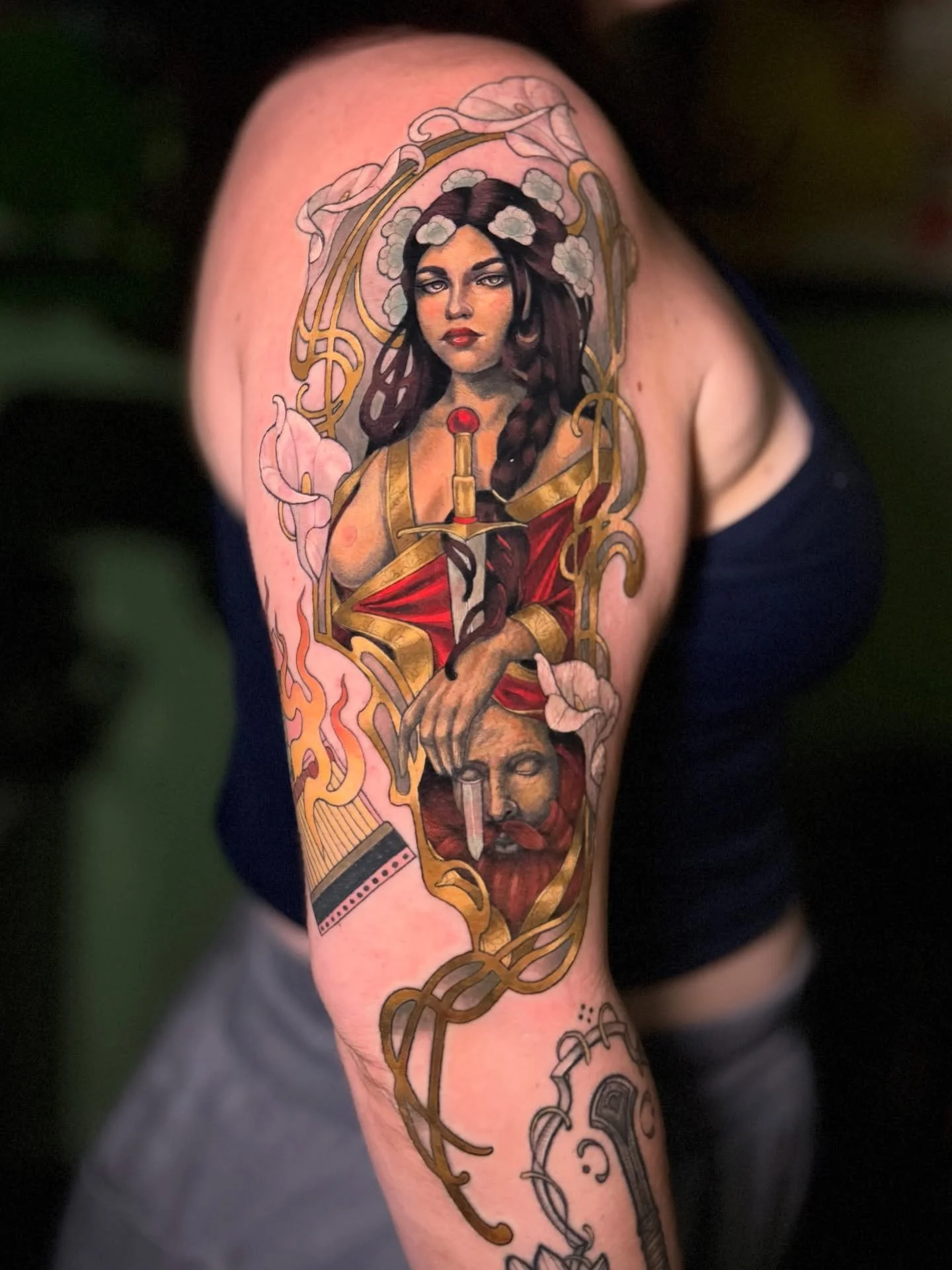 Thank you so much for the trust Emery&hearts;️

&hearts;️Books are currently closed. Booking updates will be posted here and at @escatlatatattoo. To join my mailing list go to https://www.escarlatatattoo.com &hearts;️

#sandyspringstattoo #escarlatat