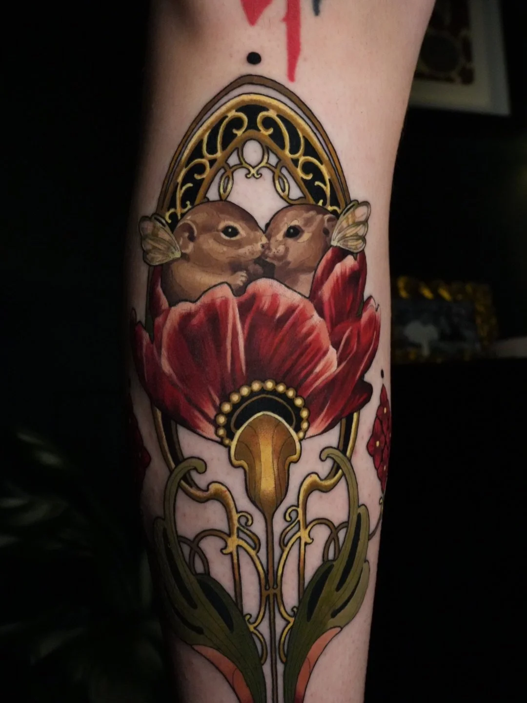 &ldquo;Mice in love&rdquo; from my pre-drawn pieces. Love how this little guys turned out. 

Join my mailing list at https:www.escarlatatattoo.com 

#atlantatattoo #artnouveautattoo #neotraditionaltattoo #painterlytattoo #neocalssicaltattoo