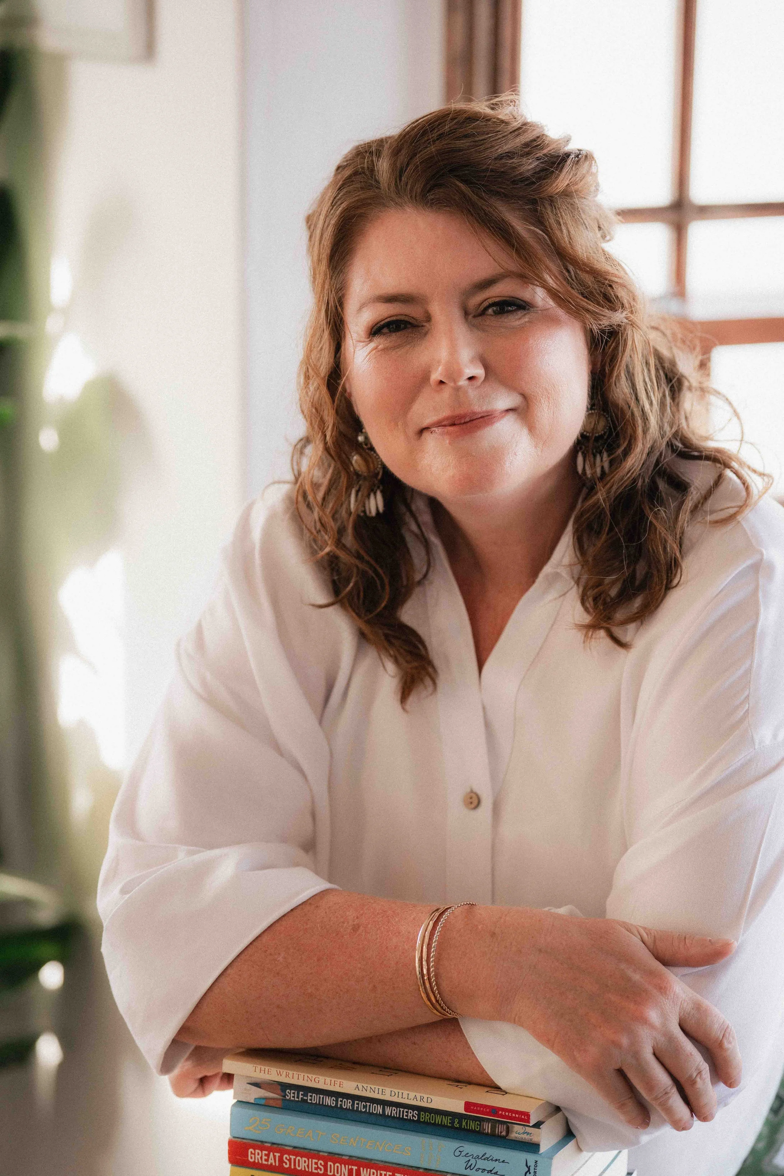 Photo of author Julie Modra - www.juliemodra.com