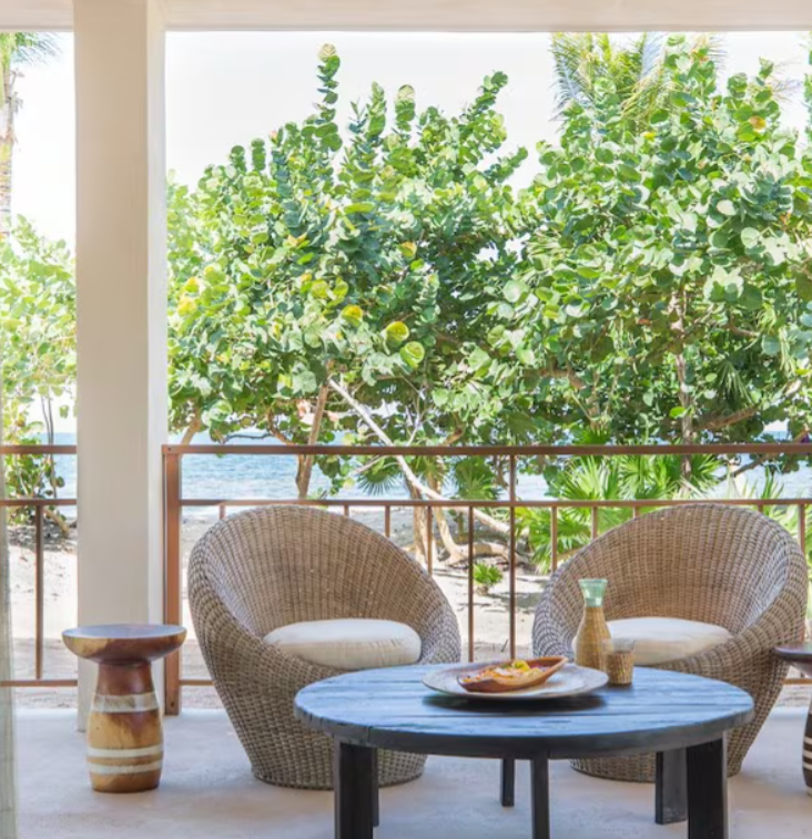 beachfront suite 2.png