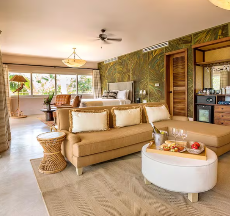 beachfront suite.png