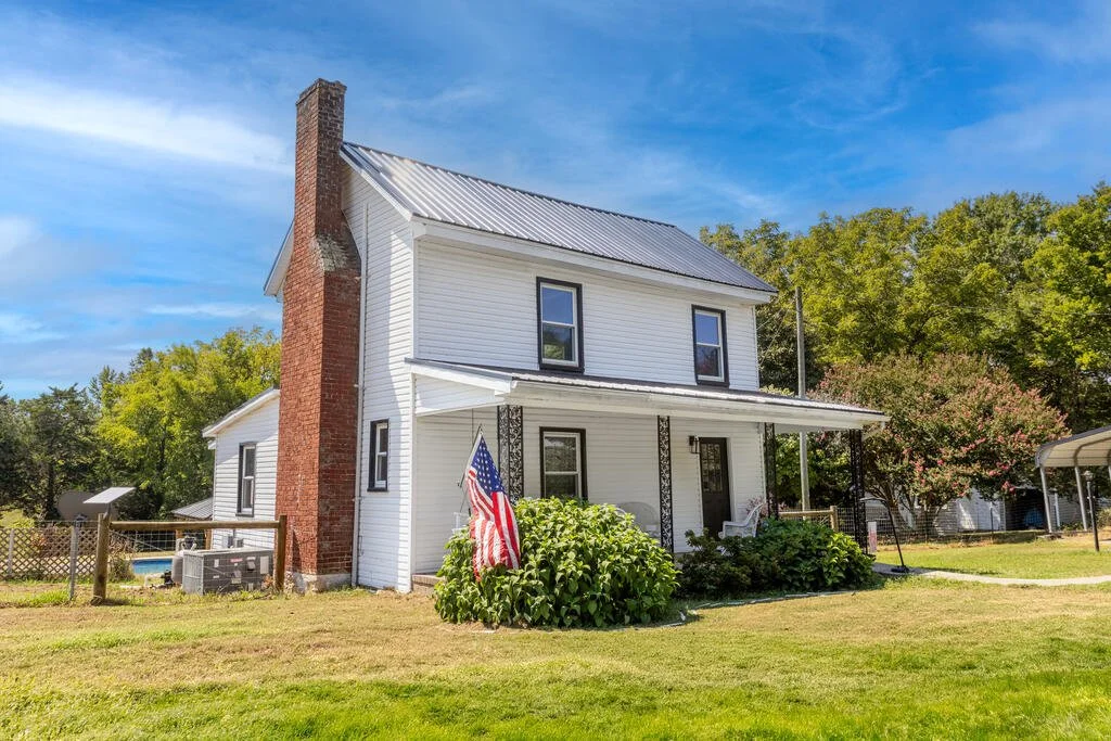 5501 Fort Mitchell Dr, Chase City, VA