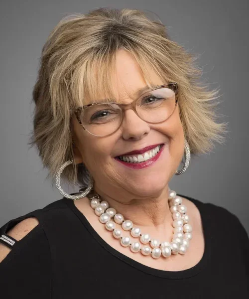 Lisa Wallace is a real estate agent with Southern Pine Realty Solutions in Virginia.