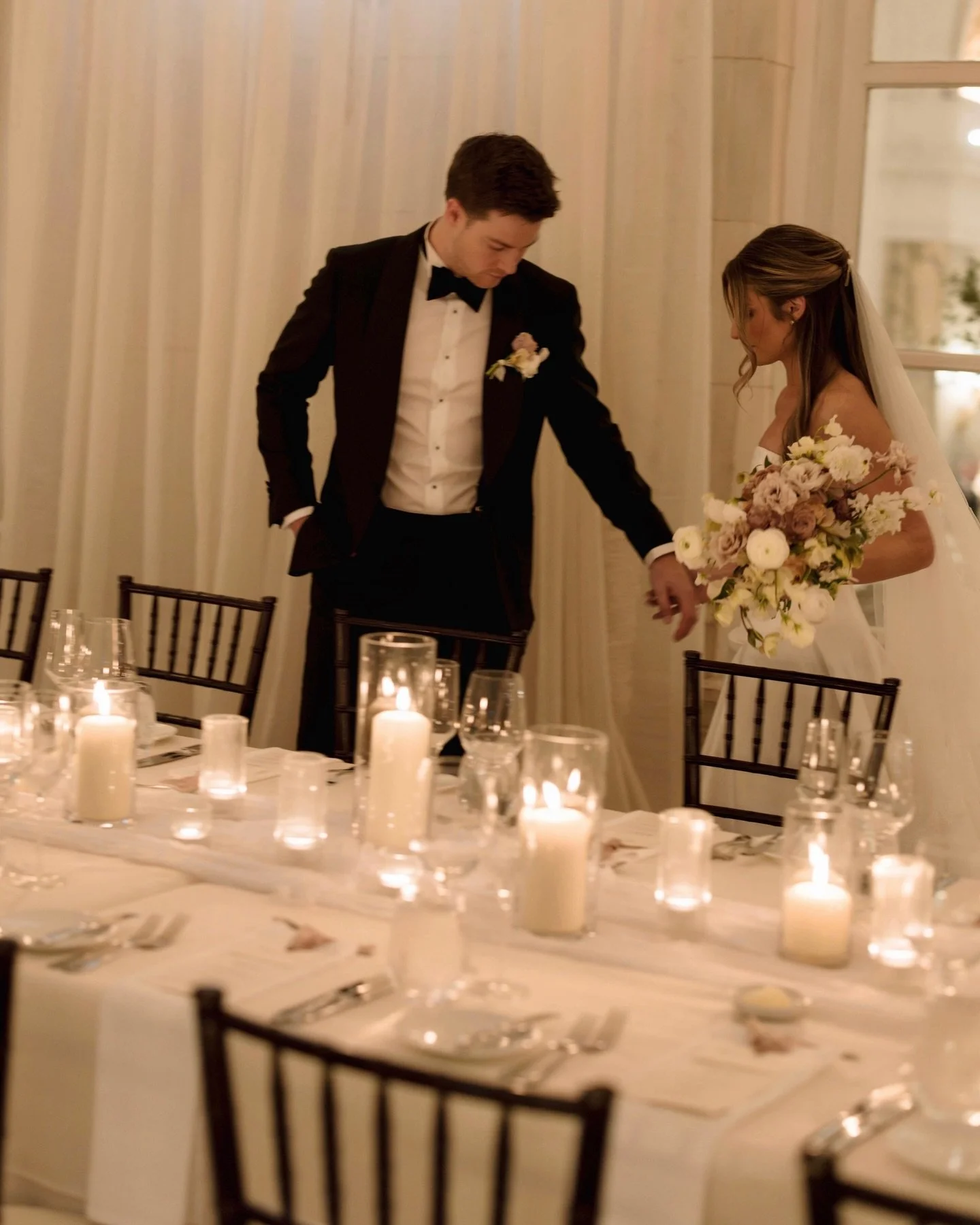 Lilly + Luke 🤎 the last wedding of the year for JME. The rain made the night so so dreamy!

Planning + design @jessmckinneyevents 
Venue @hermitagehotel 
Florals @porchflowers  Drapery @questevents_nashville 
Photography @jessicasteddom 
Entertainme