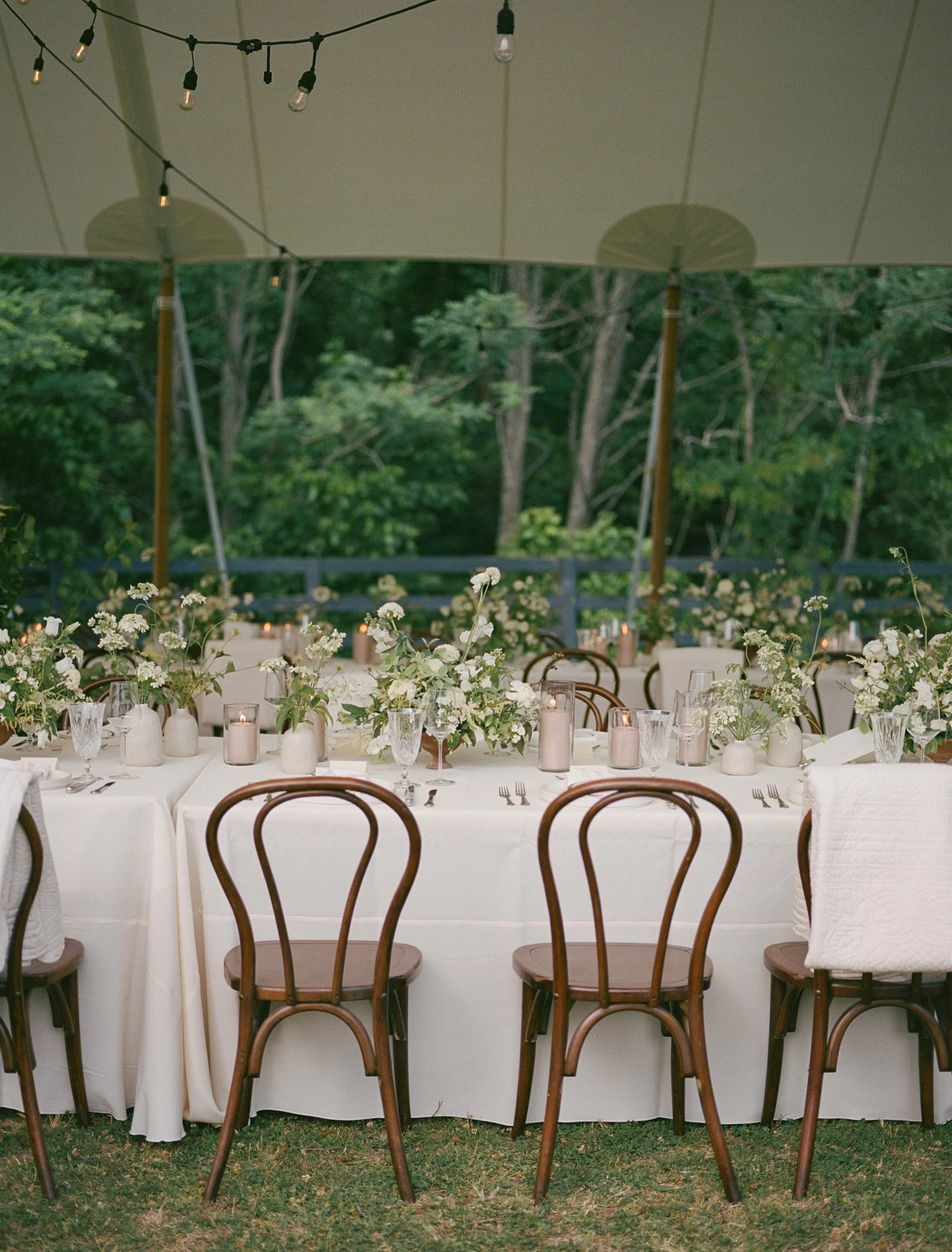 Sarah &amp; Ryan&rsquo;s Wedding Day at Bloomsbury Farms is one I&rsquo;ll never forget! Such a beautiful day in such a beautiful setting 🤍 we love the Whitmires!!

Wedding planning &amp; design |&nbsp;@jessmckinneyevents
Venue |&nbsp;@bloomsburyfar