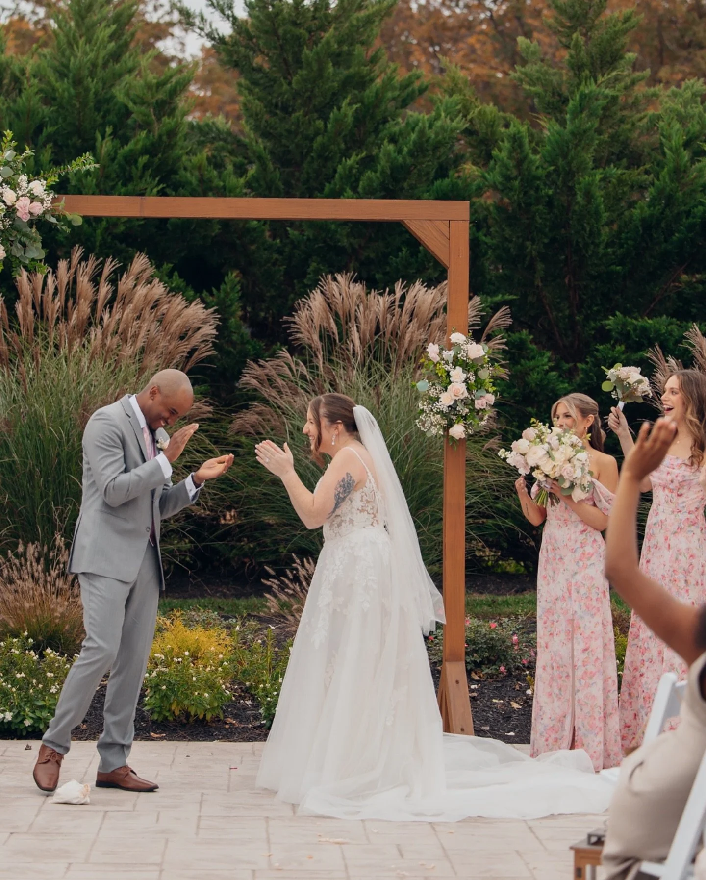 Saturday&rsquo;s wedding was nothing short of magical. 🍂 The fall colors were showing off &mdash; golden leaves drifting through the air, soft light wrapping everything in warmth. But what made it unforgettable was the emotion &mdash; tears, laughte
