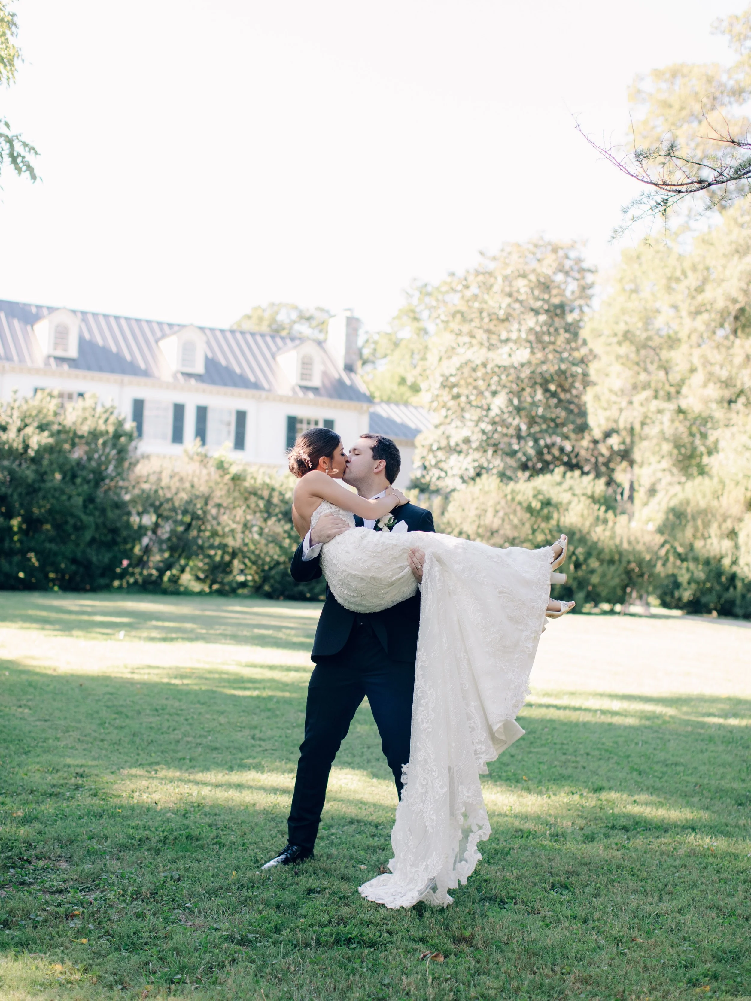 Timeless#weddingphotography #editorialweddingstyle #rustmanor